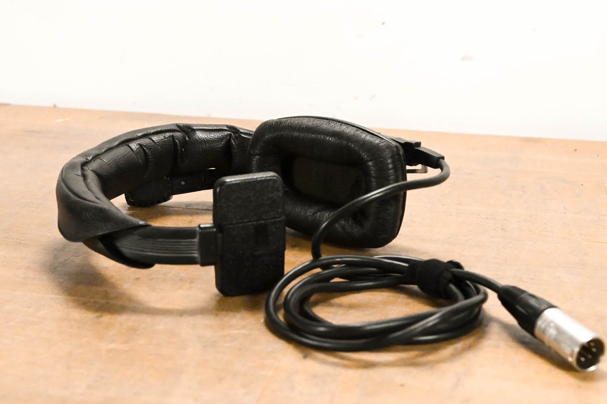 Beyerdynamic DT 108 Single-Ear Headset with Dynamic Microphone