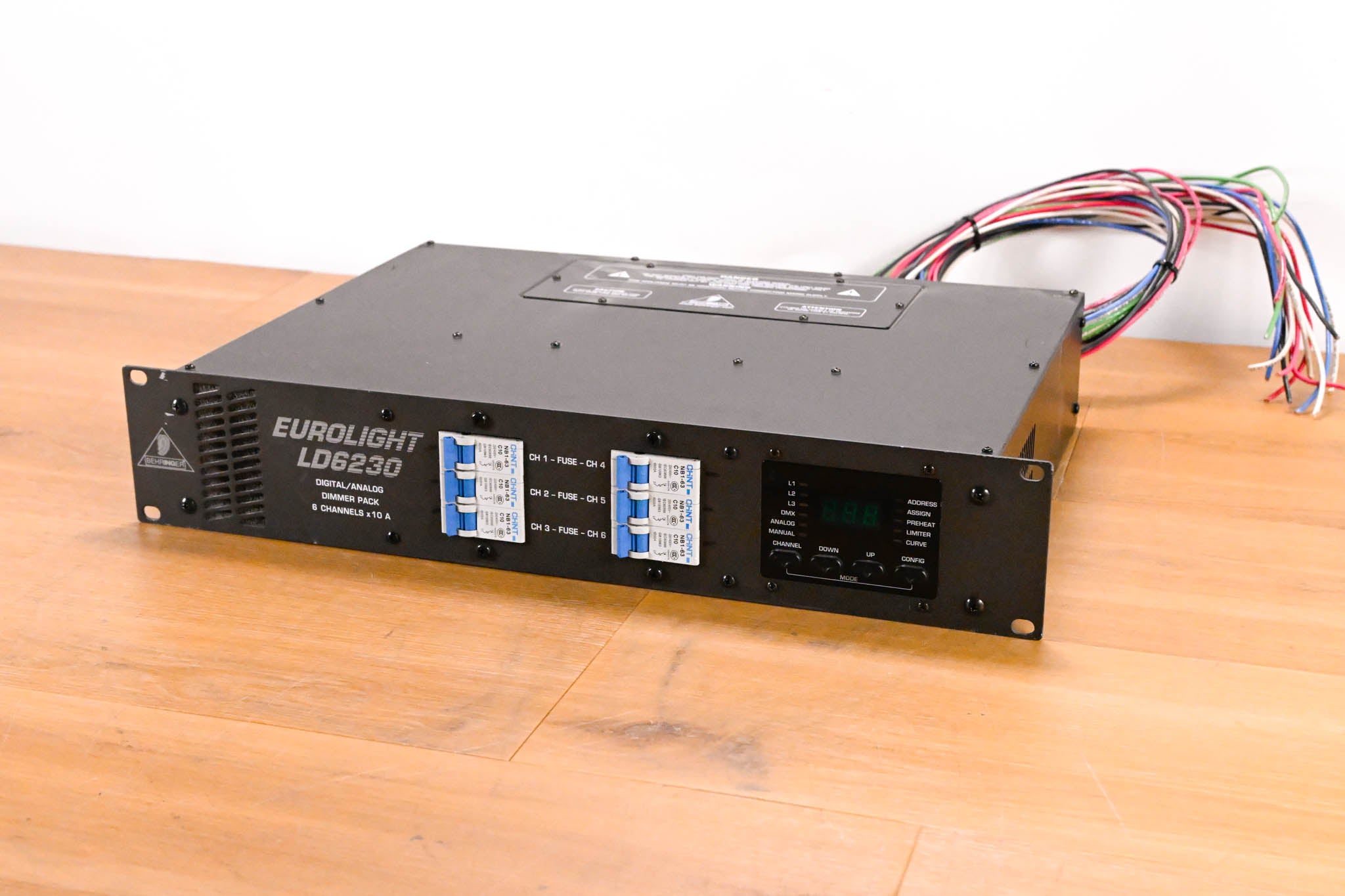 Behringer Eurolight LD6230 6-Channel DMX Dimmer Pack