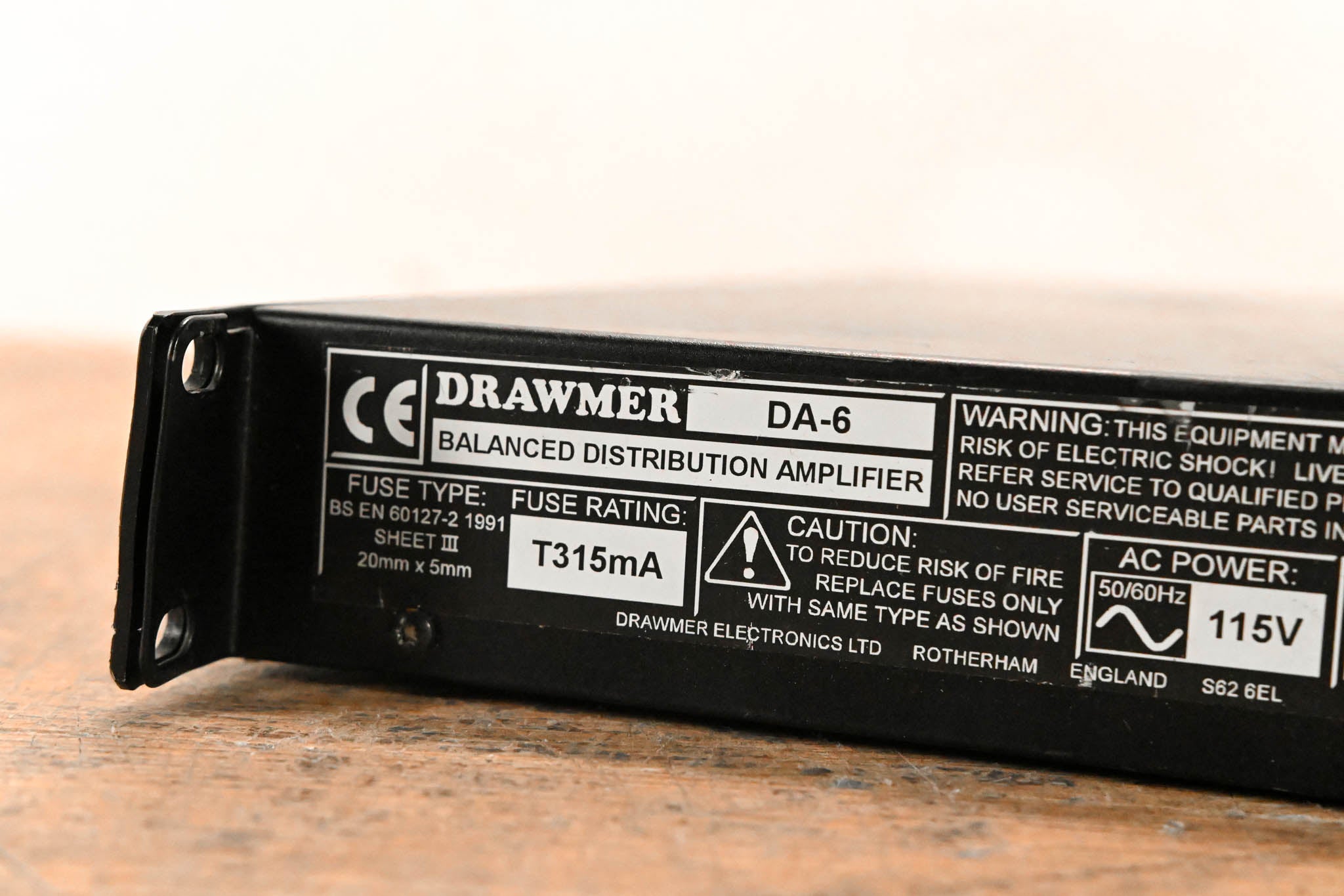 Drawmer DA-6 Stereo In, 6x Stereo Out Balanced Distribution Amplifier