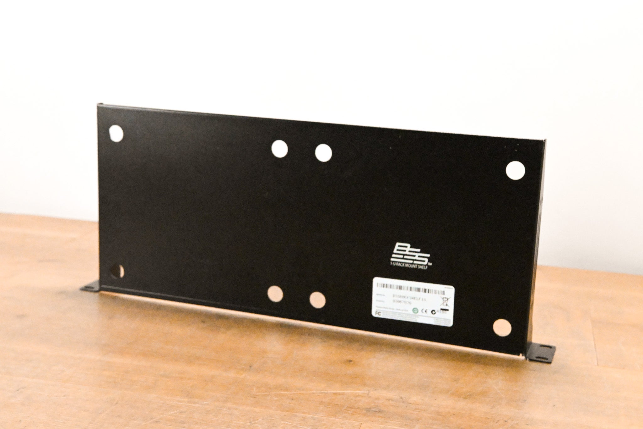 BSS BSSRACKSHELF1U 1U Rack-Mount Kit