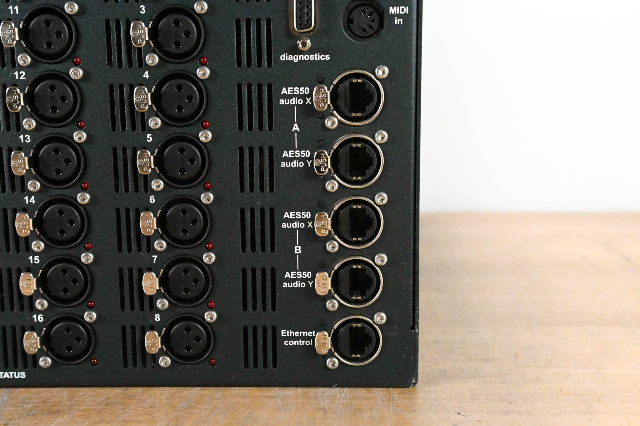 Midas DL231 24x24 Active Microphone Splitter