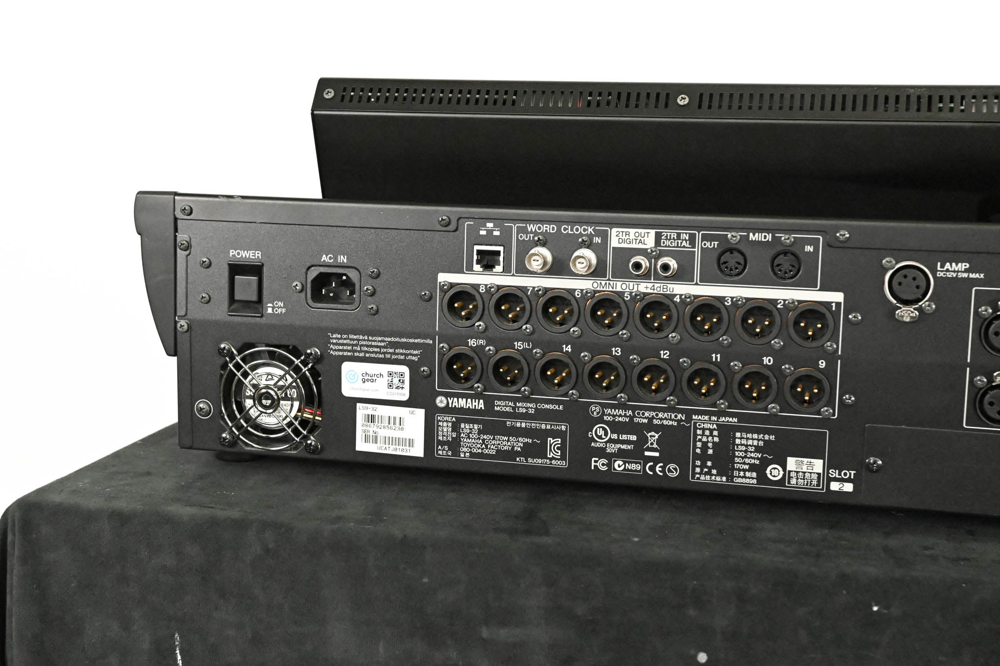 Yamaha LS9-32 32-Input Digital Mixing Console