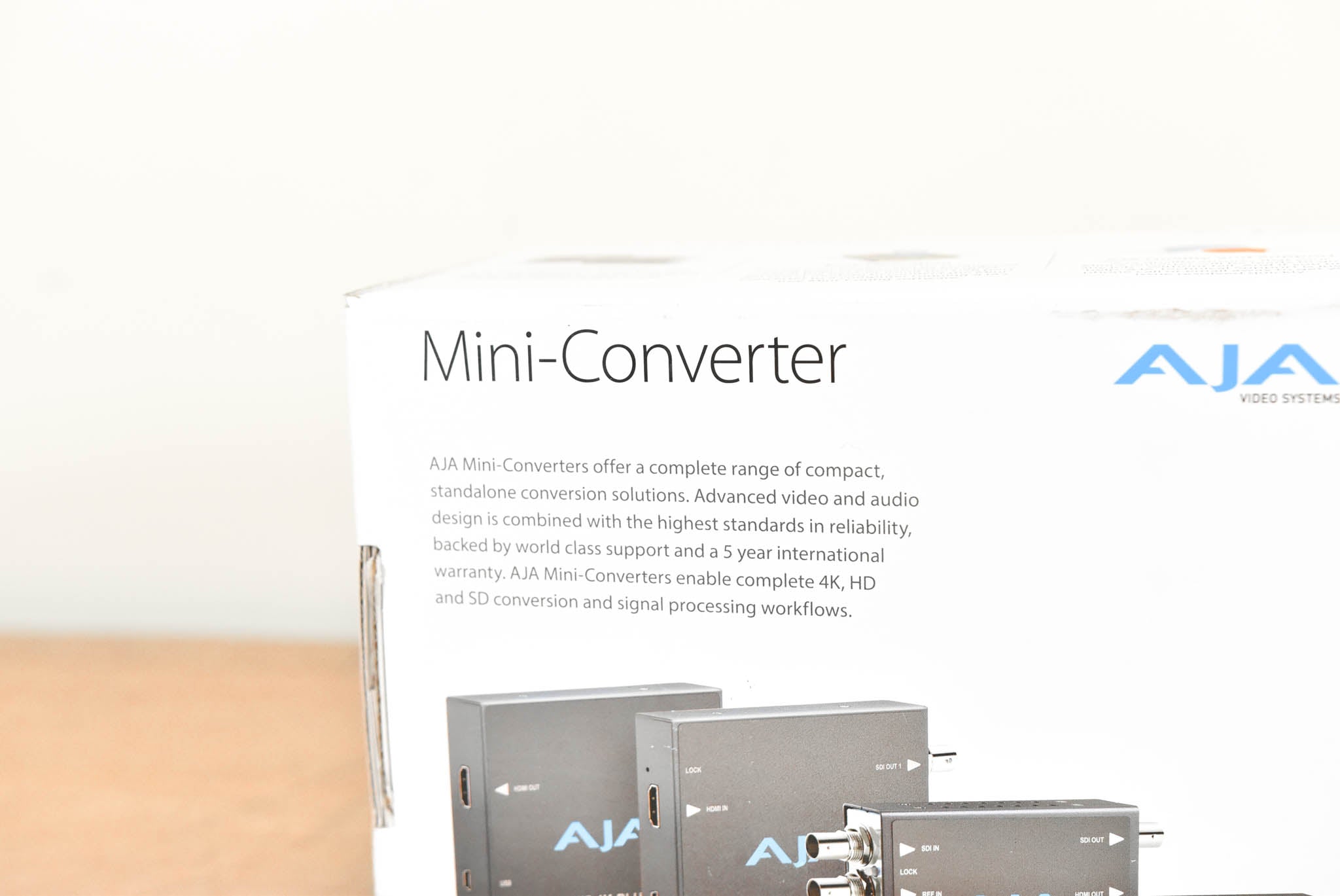 AJA HI5 HD/SD-SDI to HDMI Video and Audio Converter