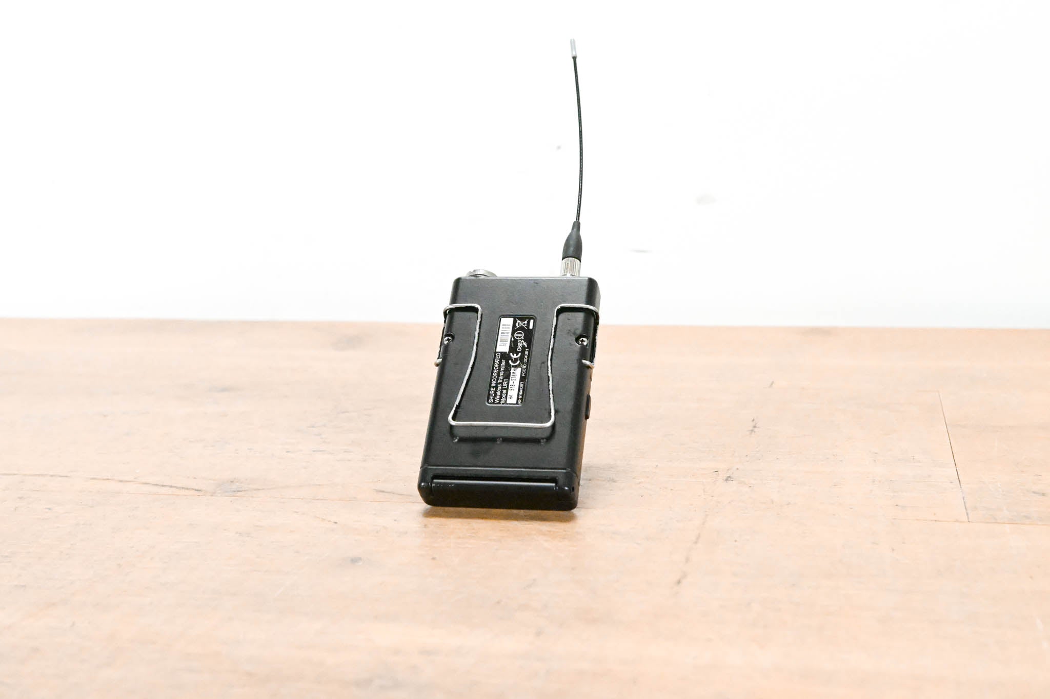 Shure UR1 Wireless Bodypack Transmitter - H4 Band: 518-578 MHz