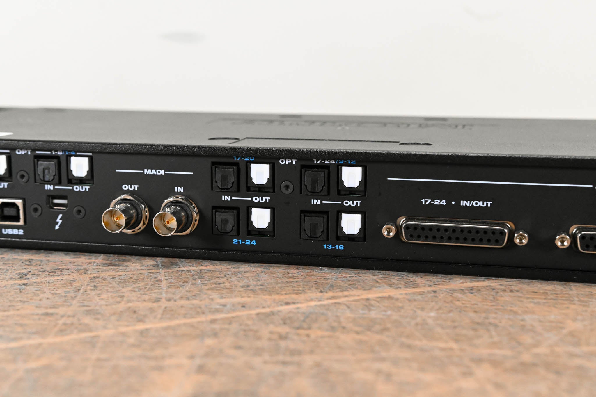 MOTU 112D 112x112 Thunderbolt / USB 2.0 Audio Interface