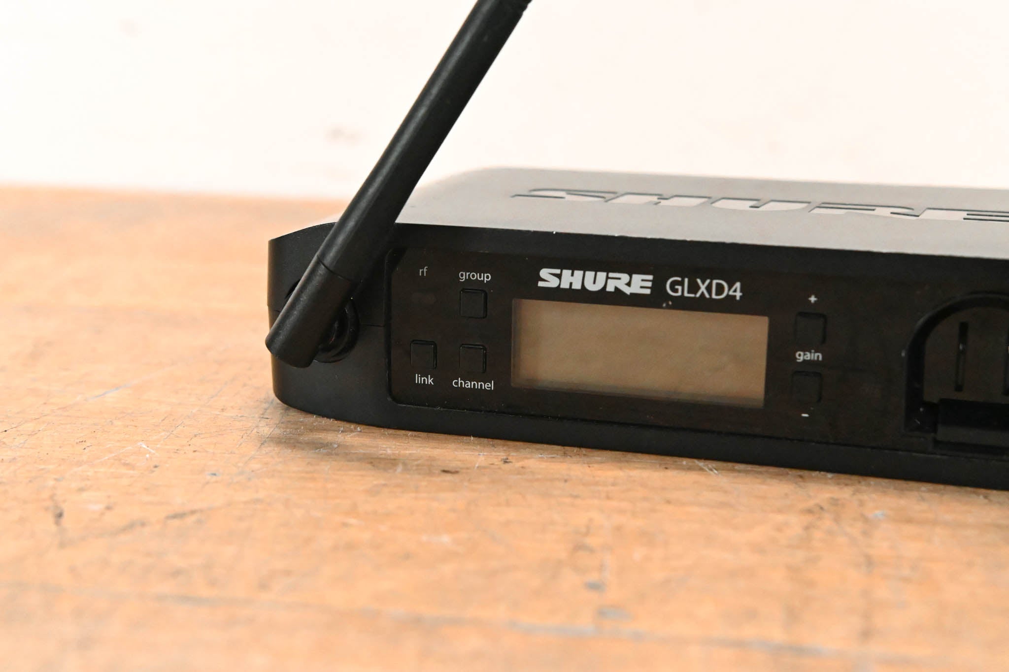 Shure GLXD4 Digital Wireless Receiver - Z2 Range (NO POWER SUPPLY)