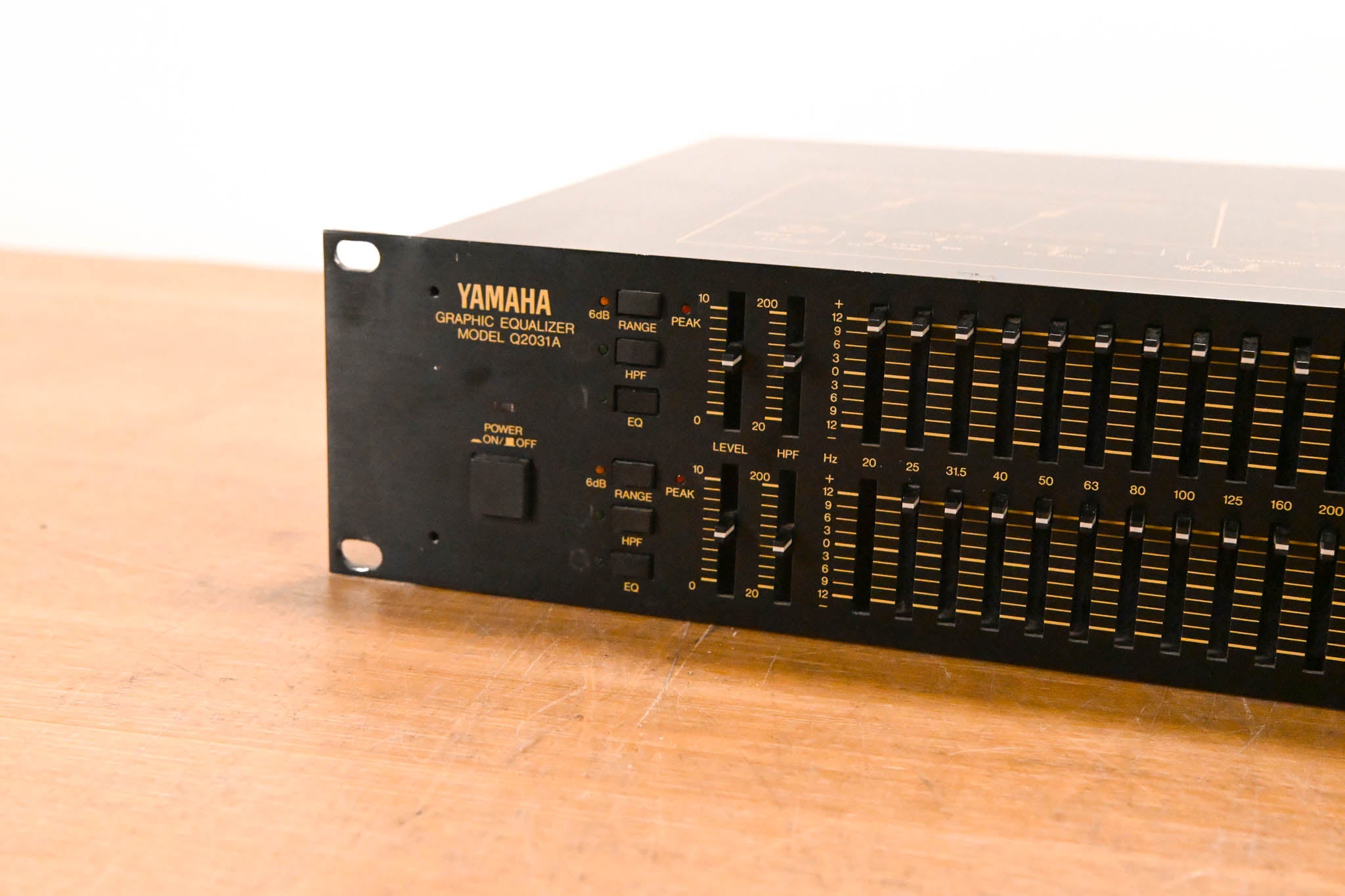 Yamaha Q2031A 2-Channel 31-Band Graphic Equalizer