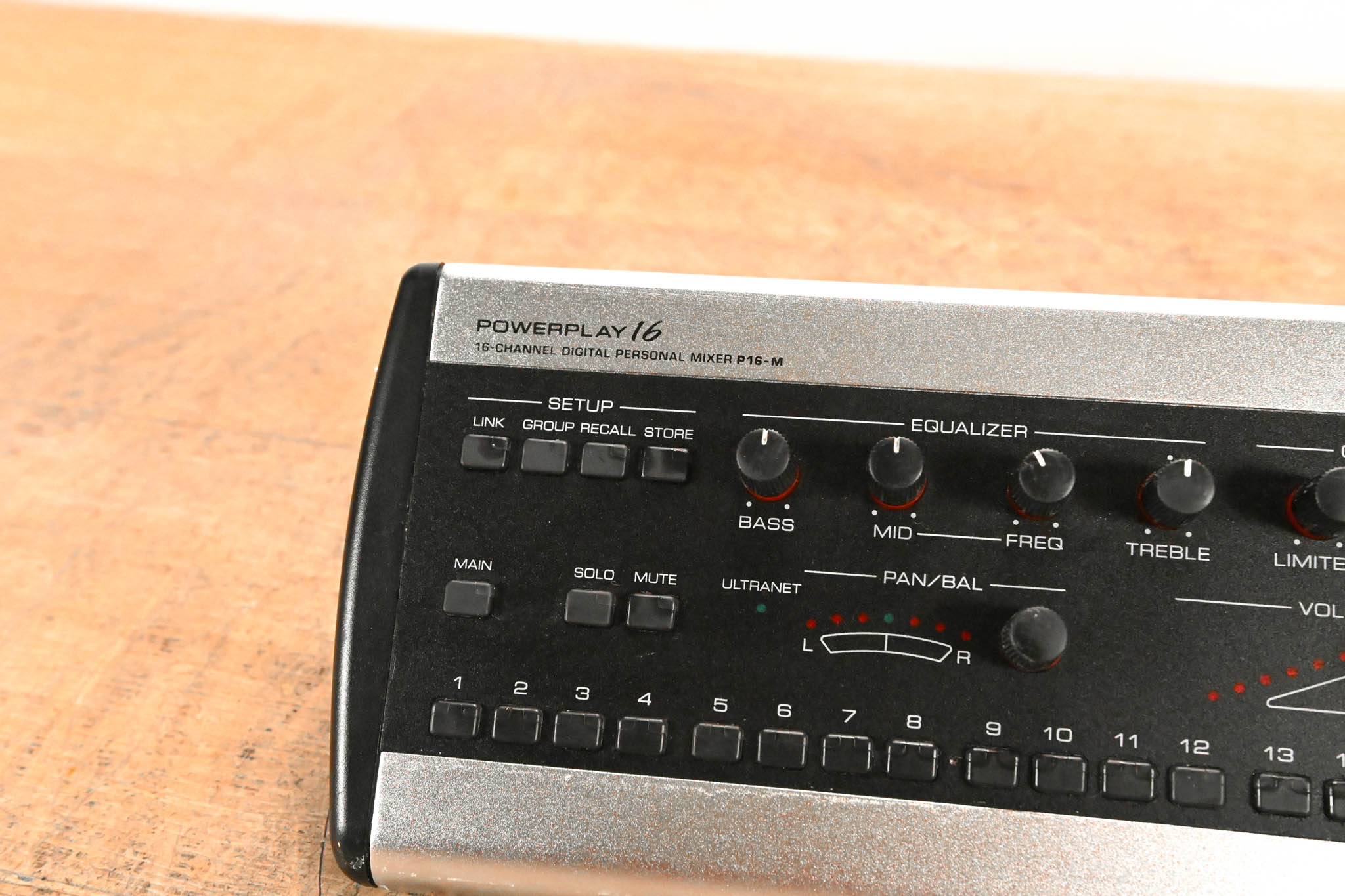 Behringer Powerplay P16-M 16-Channel Digital Personal Mixer