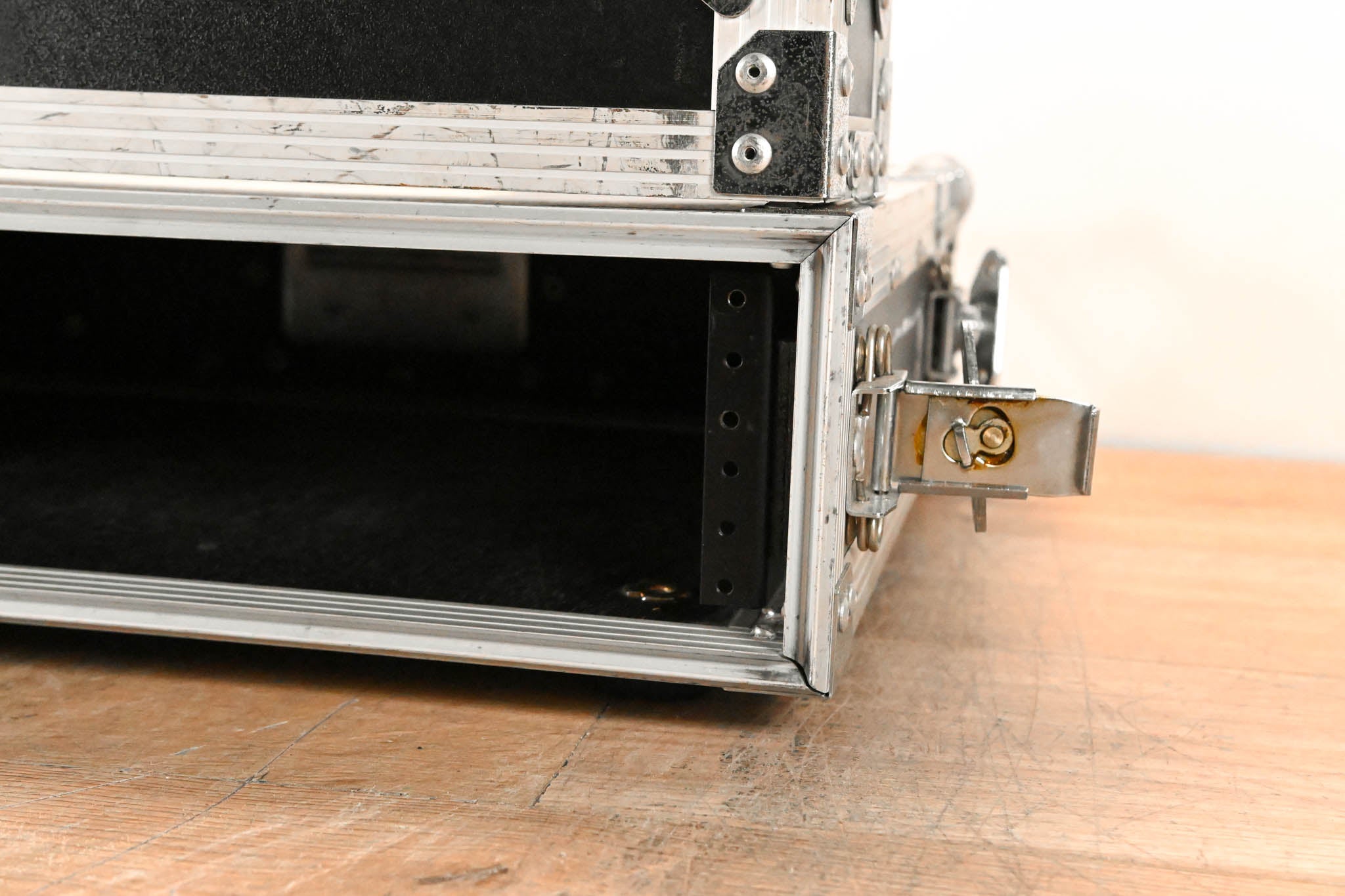 Road Ready 2U Road Case