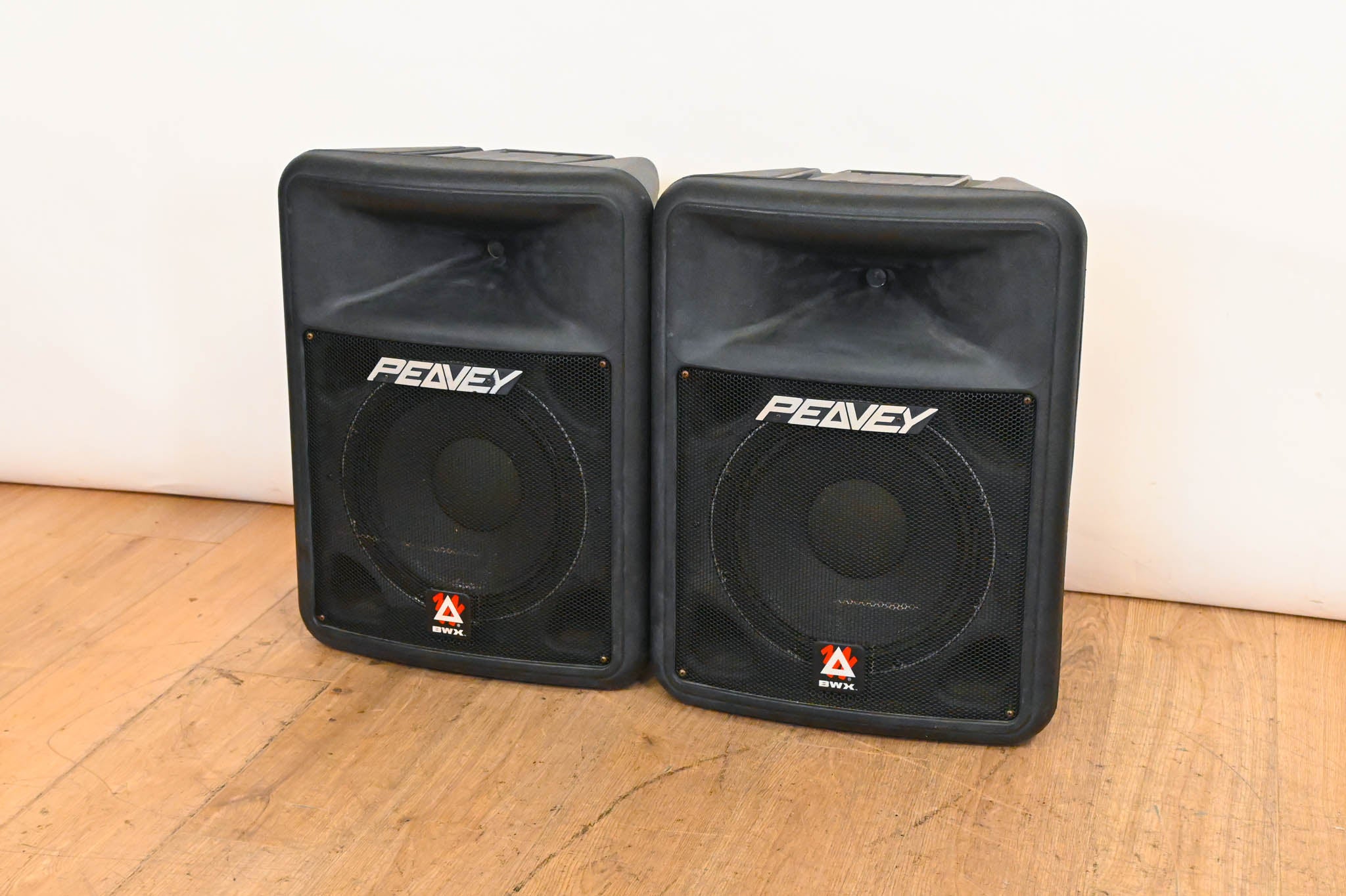 Peavey Impulse 1012p Biamped Powered Speaker (PAIR)