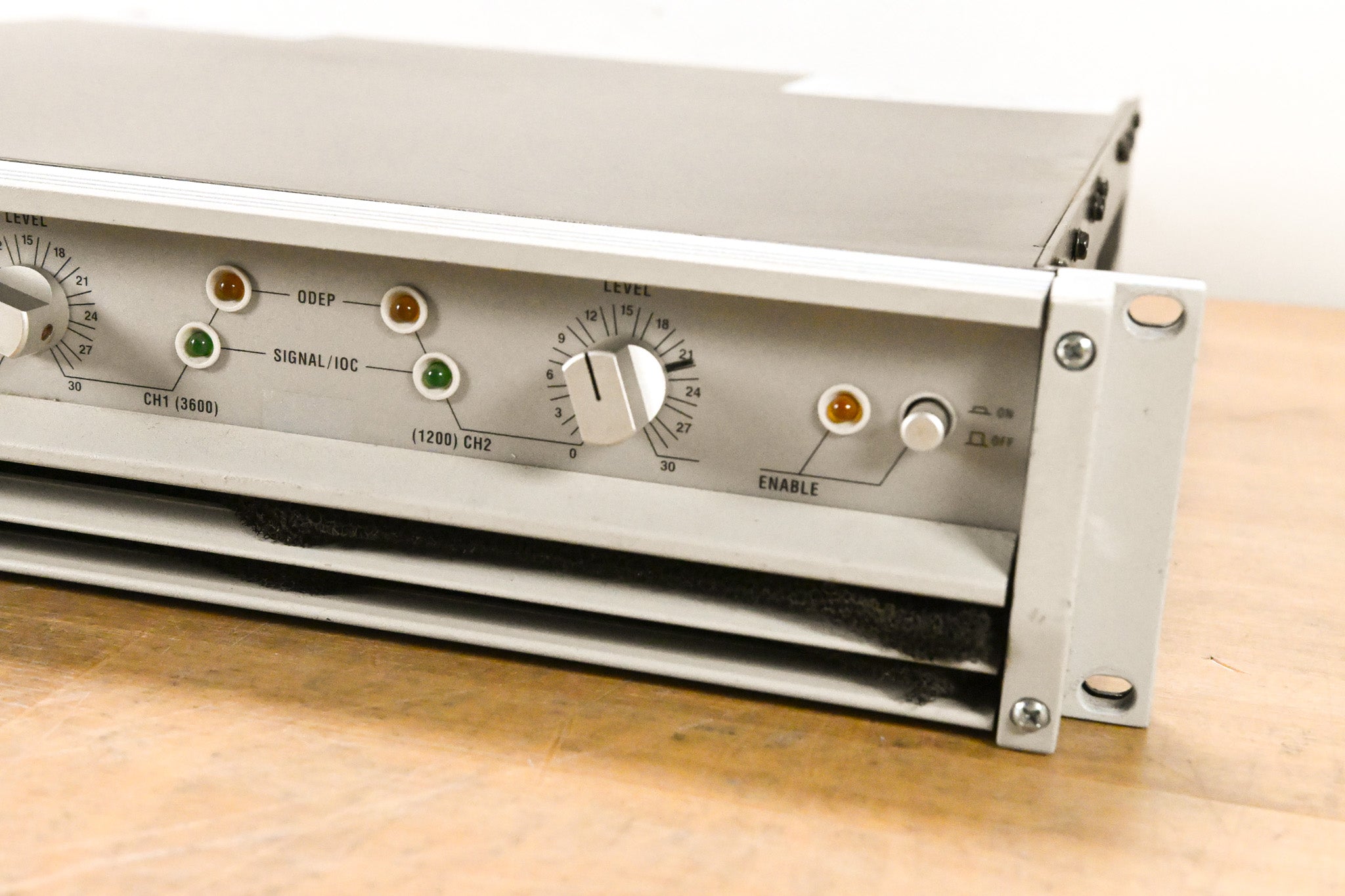 Crown Macro-Tech 36x12 2-Channel Power Amplifier