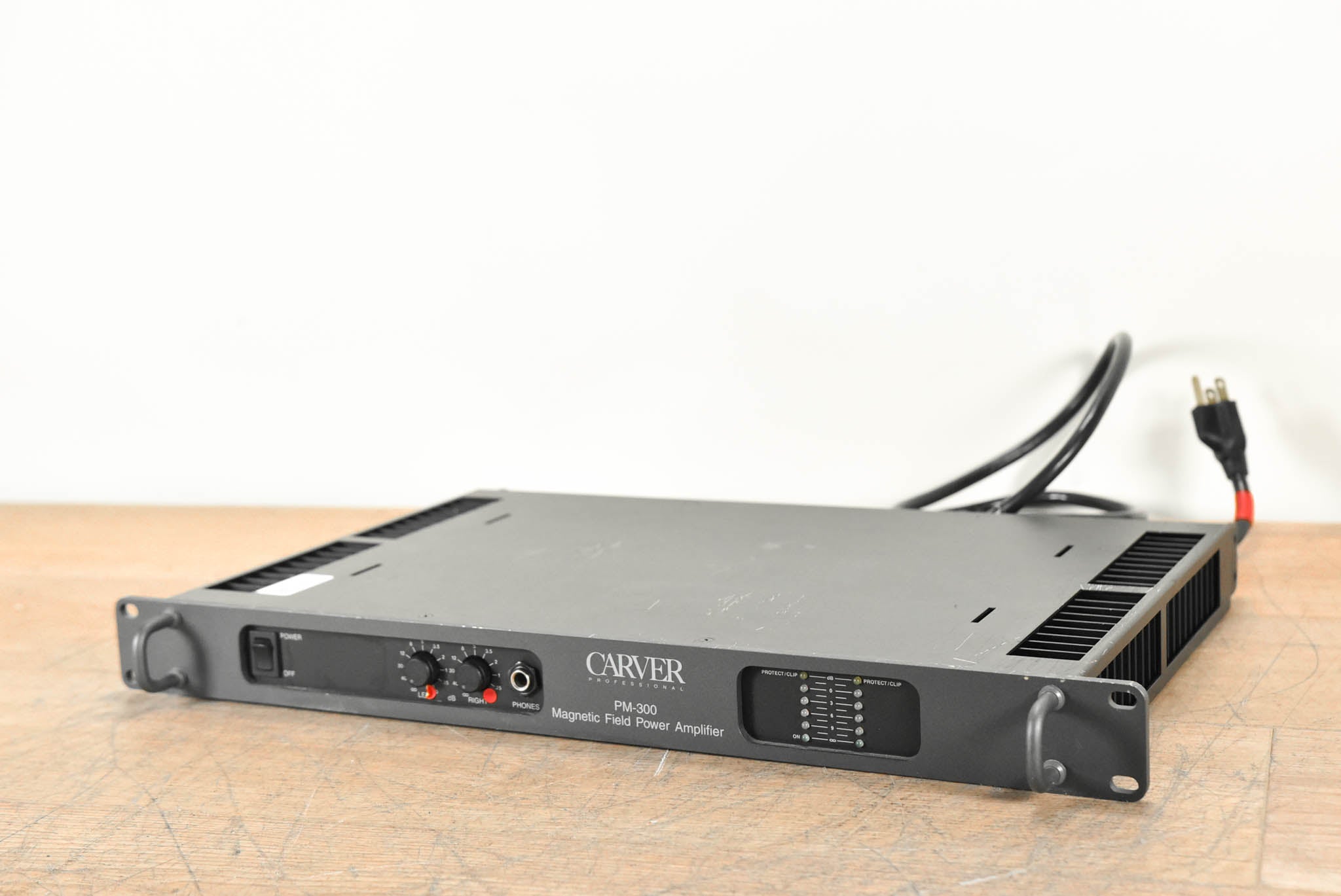 Carver PM-300 2-Channel Magnetic Field Power Amplifier