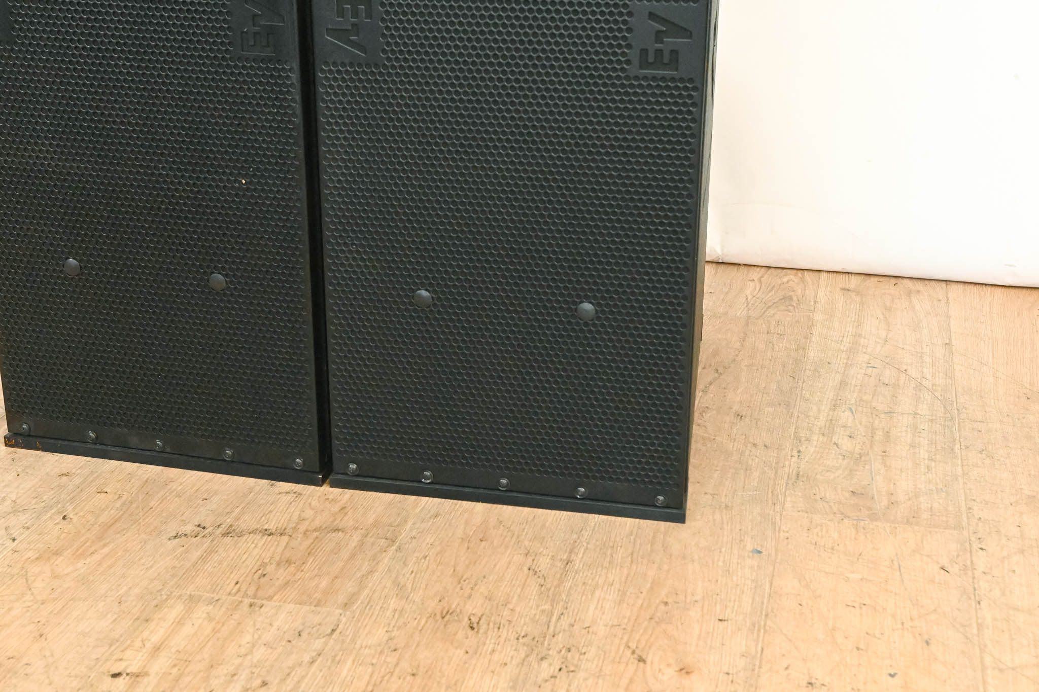 Electro-Voice (EV) XLC127DVX Three-Way Compact Line Array Element (PAIR)