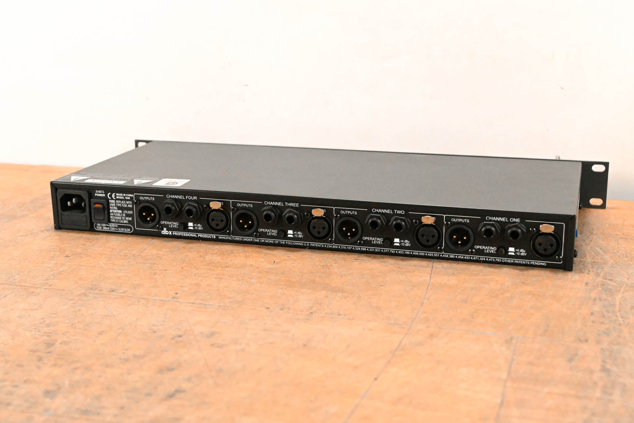 dbx 1046 Quad Compressor/Limiter