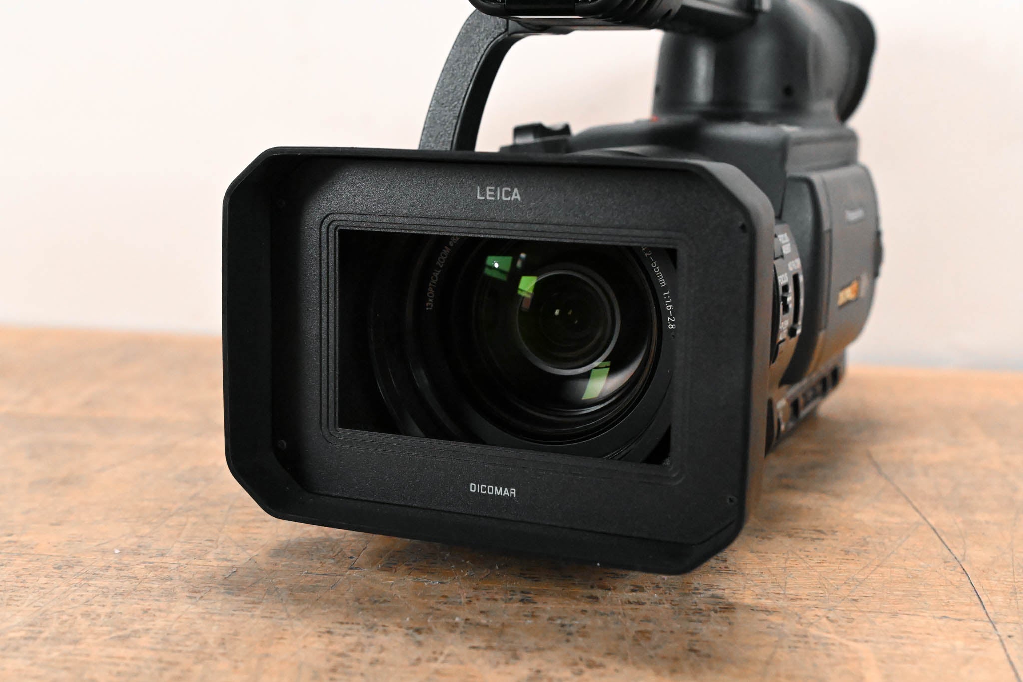 Panasonic AG-HVX200AP 3-CCD P2/DVCPRO HD Camcorder