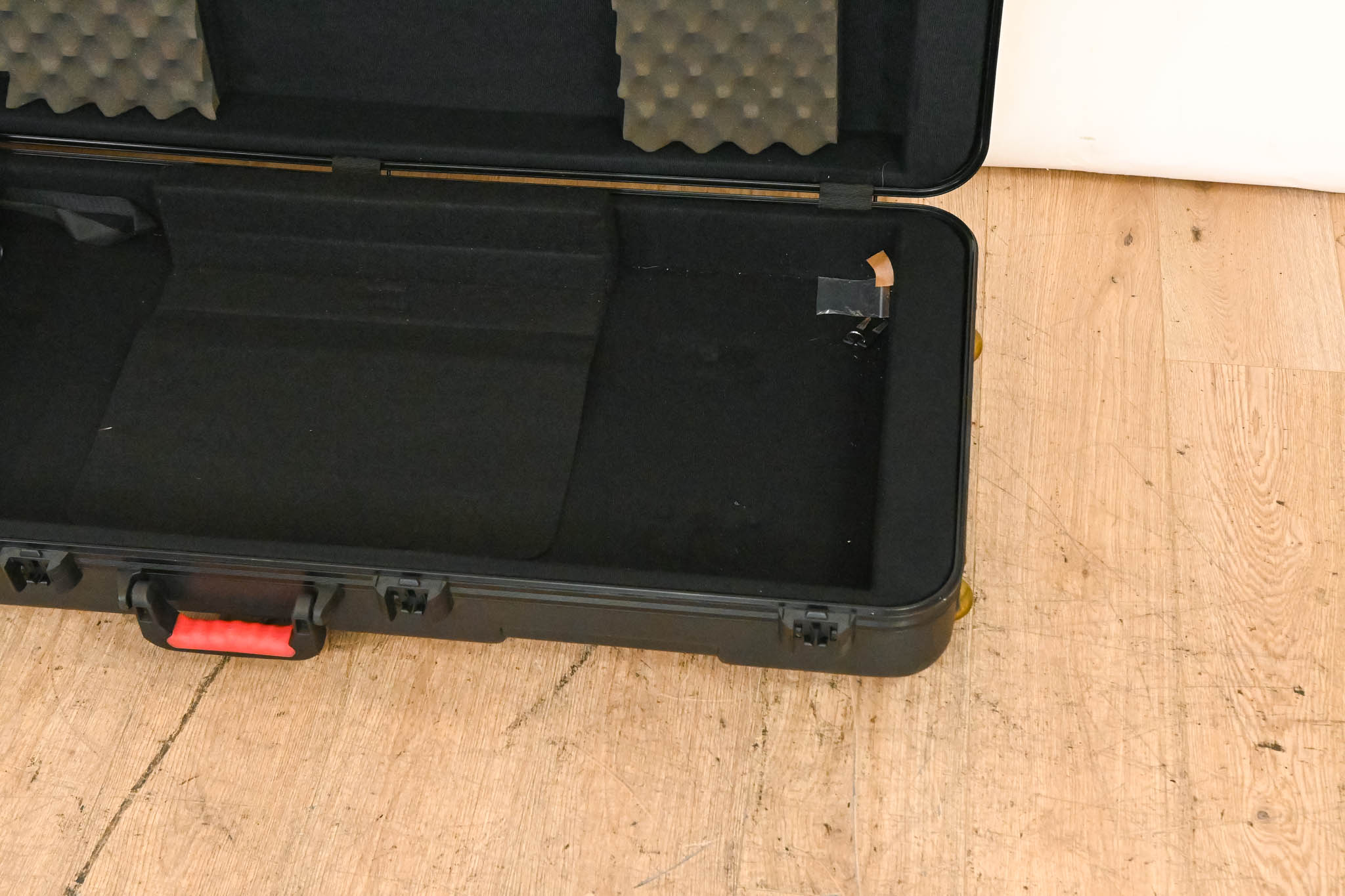 Gator Cases TSA Series 61 Key ATA Keyboard Case with Wheels