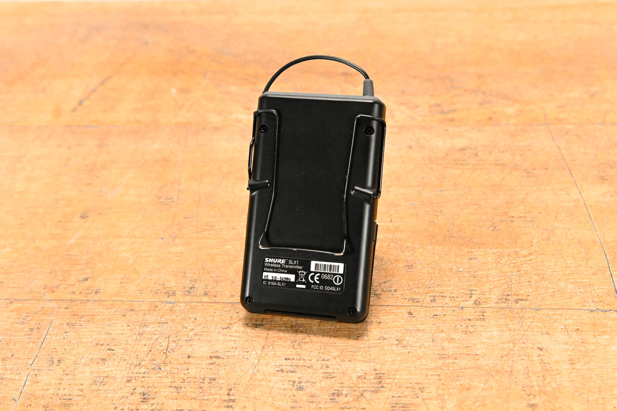 Shure SLX1 Wireless Bodypack Transmitter - H5 Band: 518-542 MHz