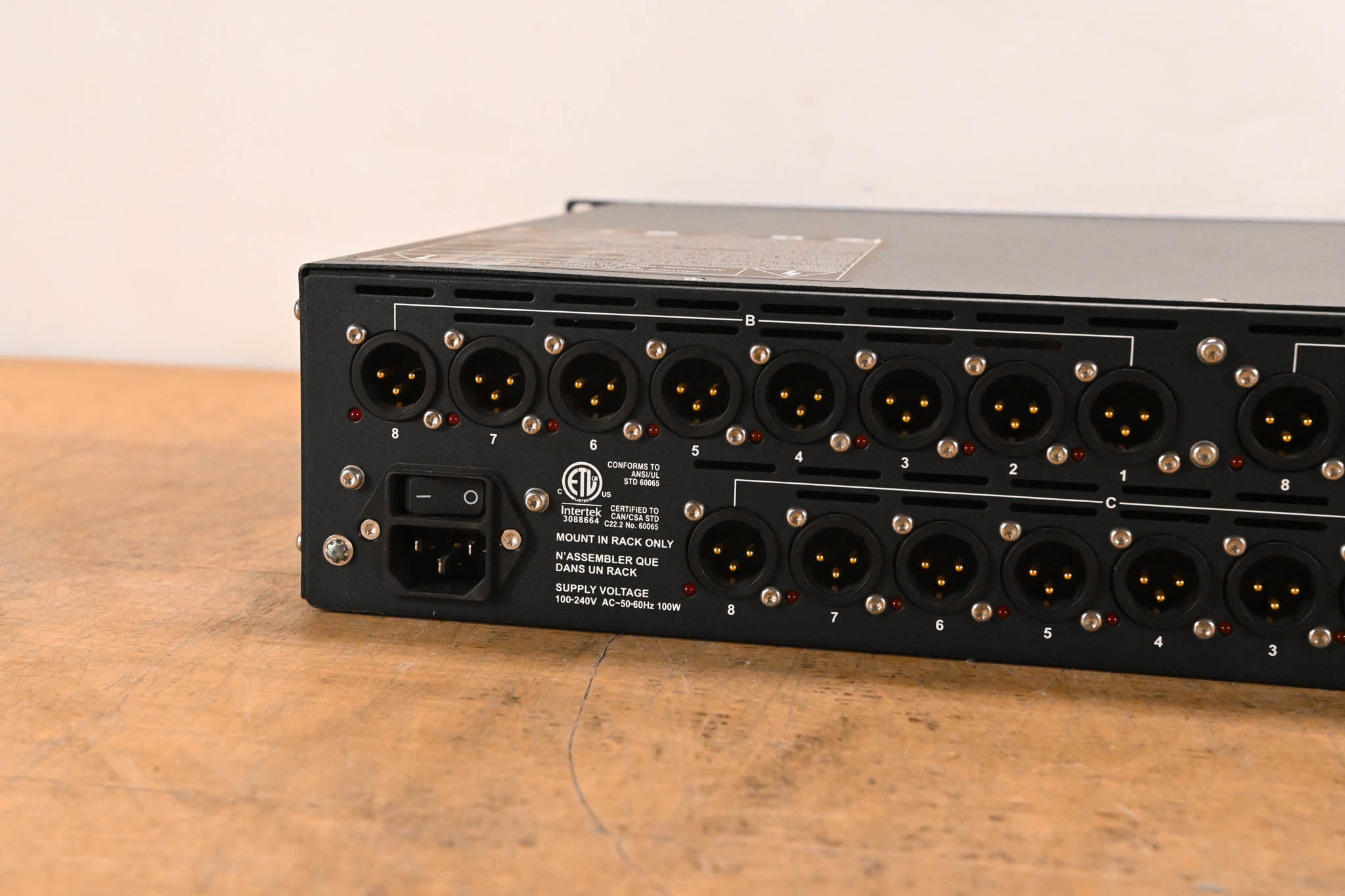 Midas DL152 PRO Series 24-Output Stage Box