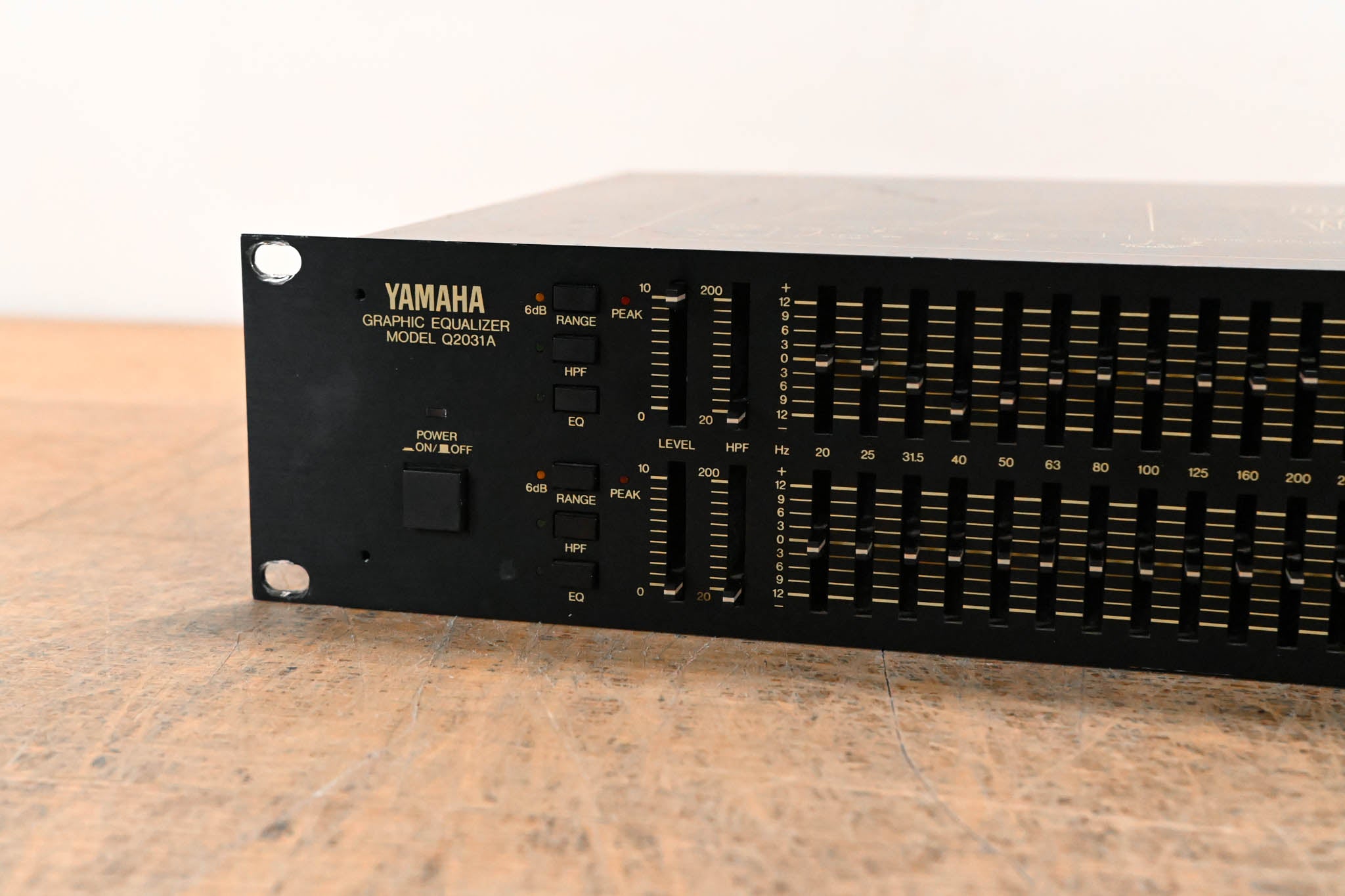 Yamaha Q2031A 2-Channel 31-Band Graphic Equalizer