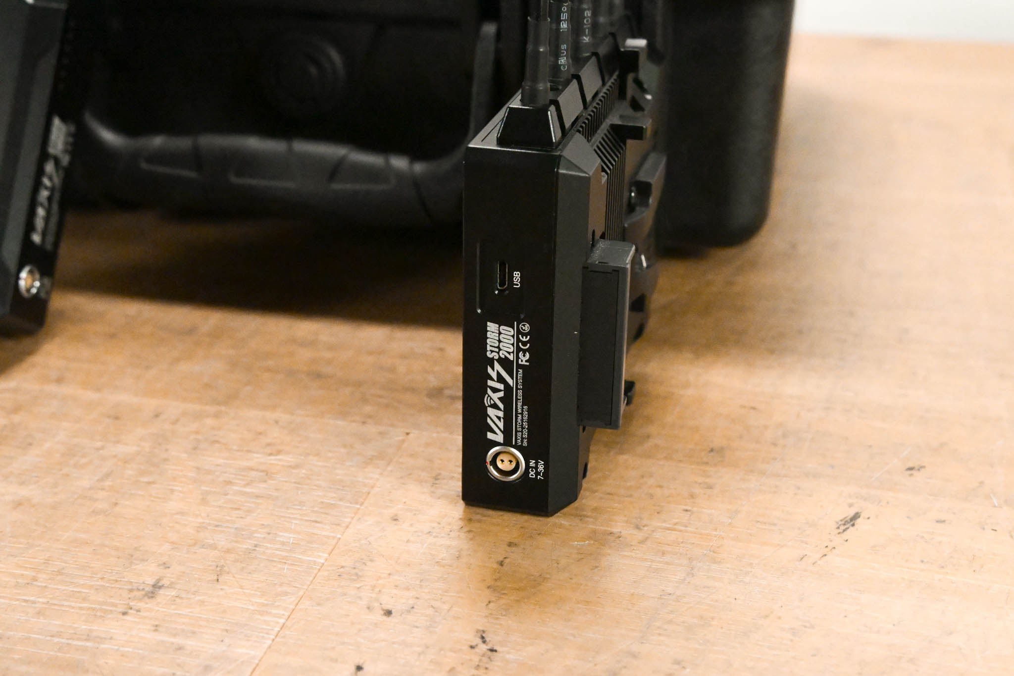 Vaxis Storm 2000 HDMI/SDI Wireless Transmission System (TX + RX)