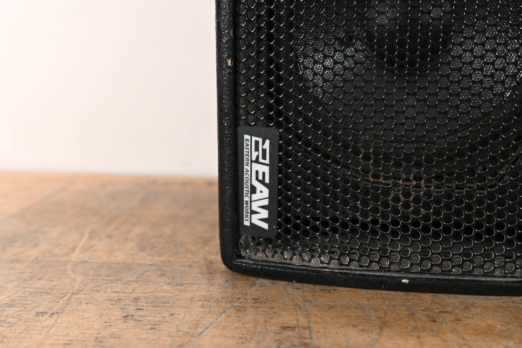 EAW UB52 Two-Way Full-Range Loudspeaker (PAIR)