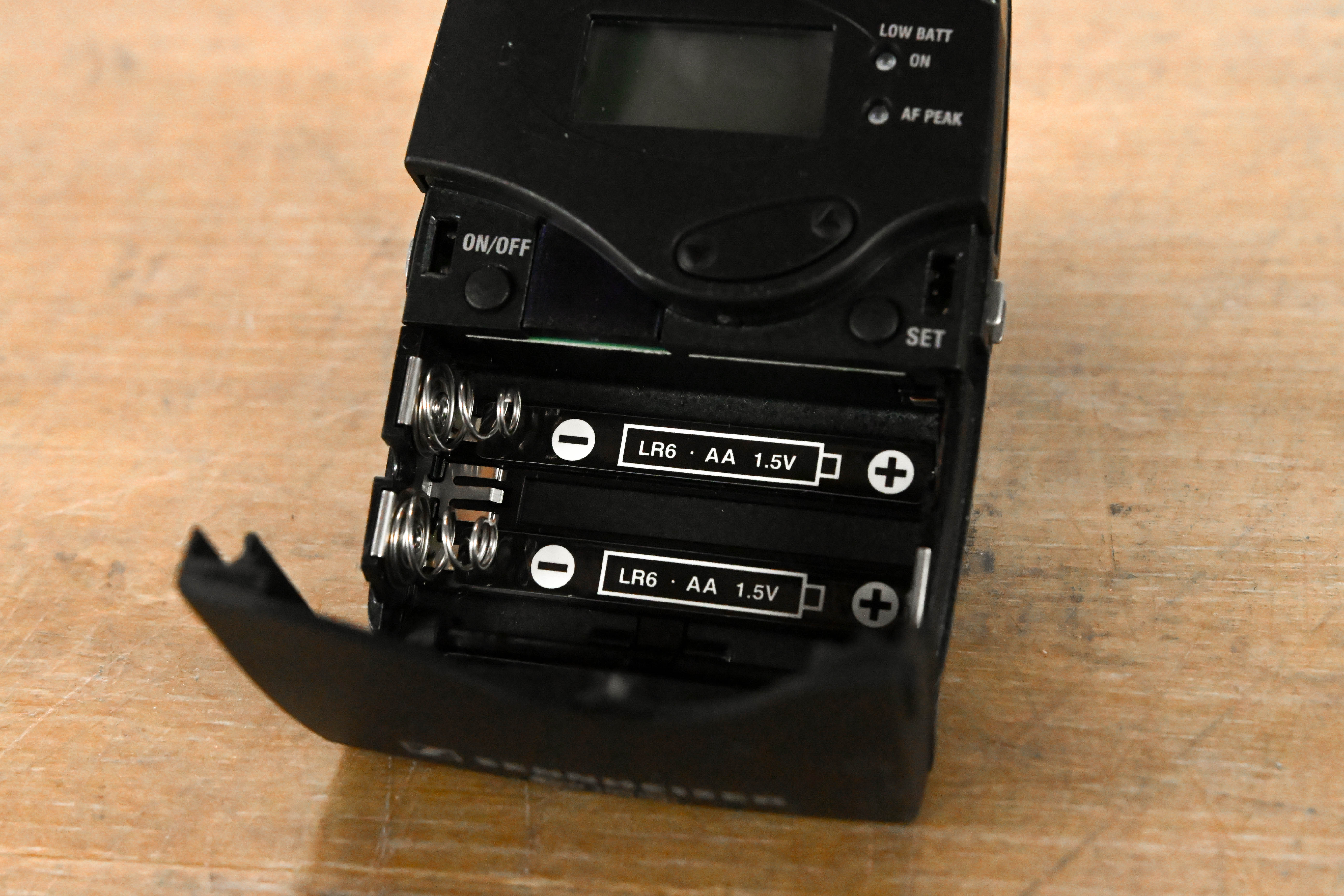 Sennheiser SK 100 G3 Wireless Bodypack Transmitter A Range: 516-558 MHz