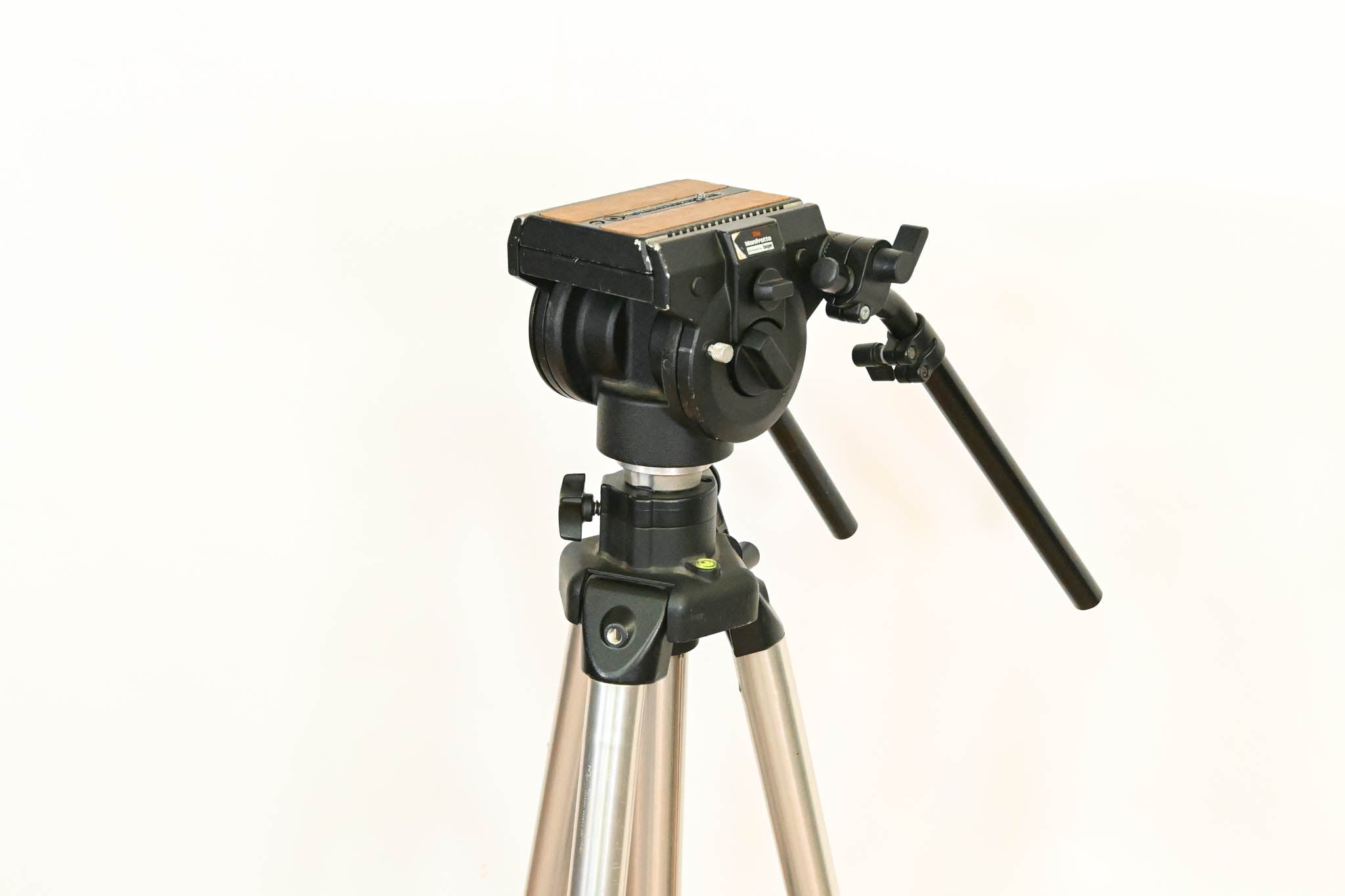 Manfrotto/Bogen 3068 Video Tripod with 3066 Fluid Head