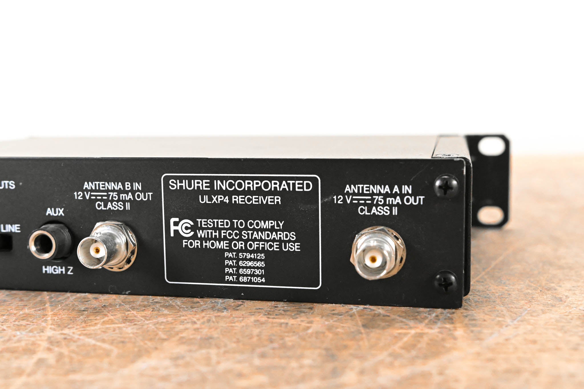 Shure ULXP4 Wireless Receiver - G3 Band: 470-506 MHz (NO POWER SUPPLY)