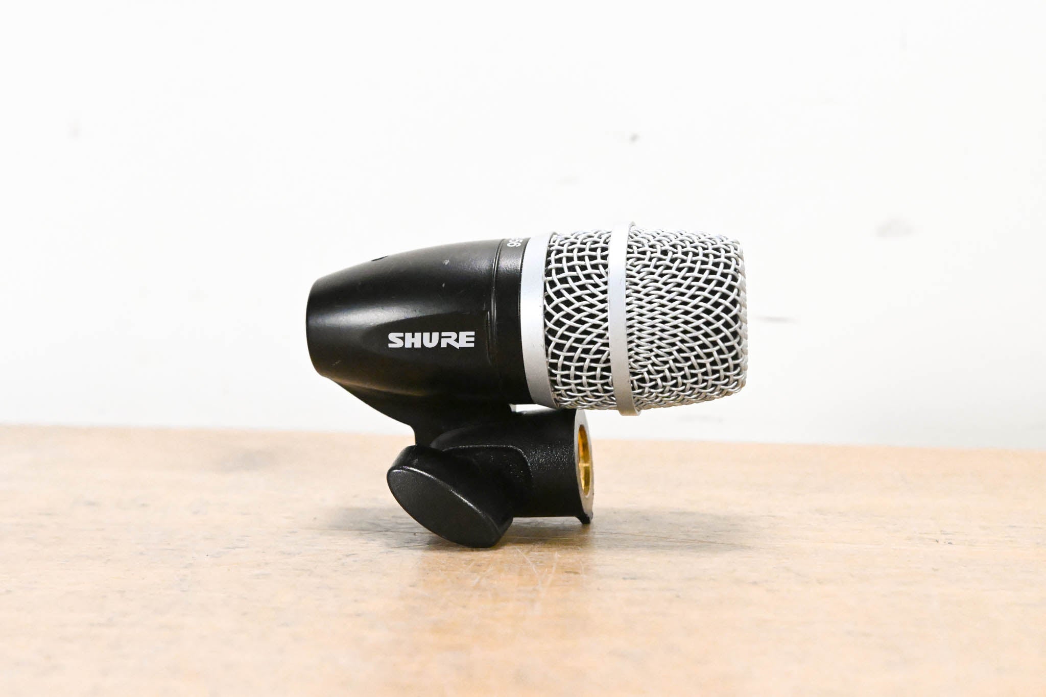 Shure PG56 Cardioid Dynamic Snare/Tom Microphone