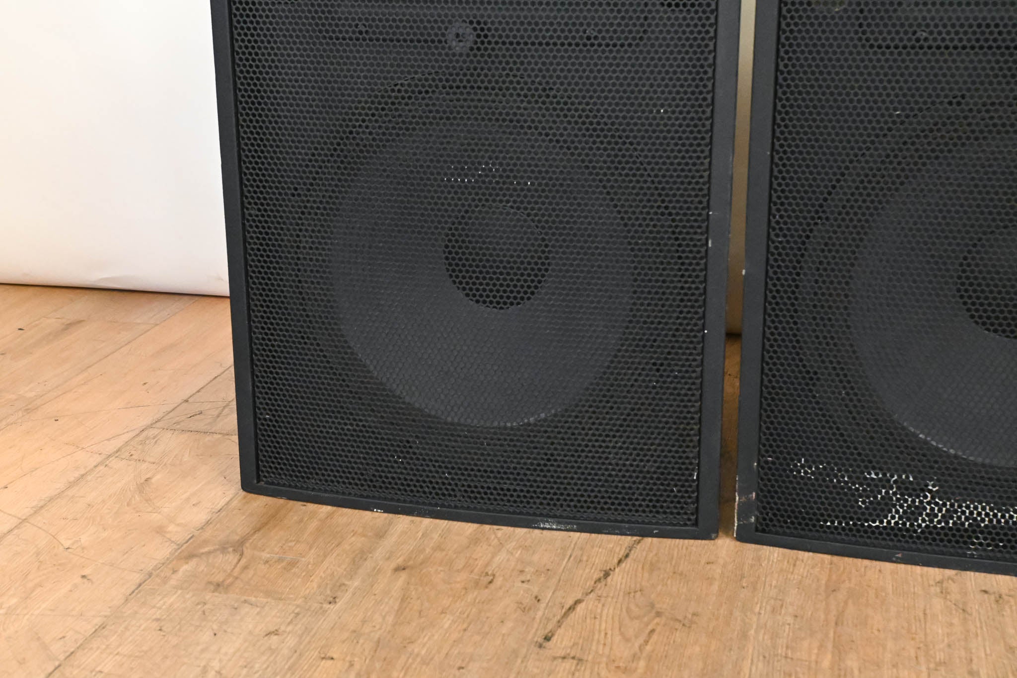 Electro-Voice (EV) EVF-1152S/66 15" 2-Way Passive Speakers (PAIR)