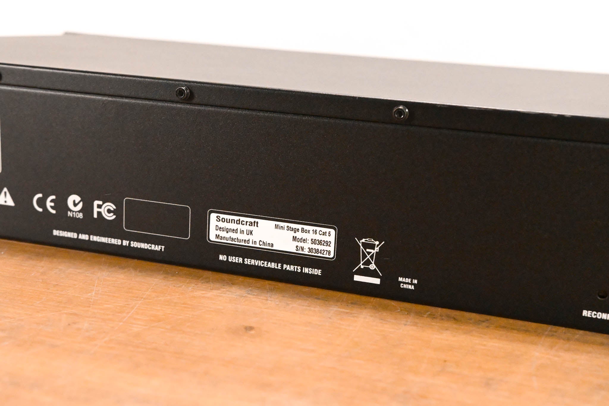Soundcraft Mini Stagebox 16 Cat 5 16-CH Digital Stagebox with MADI Card