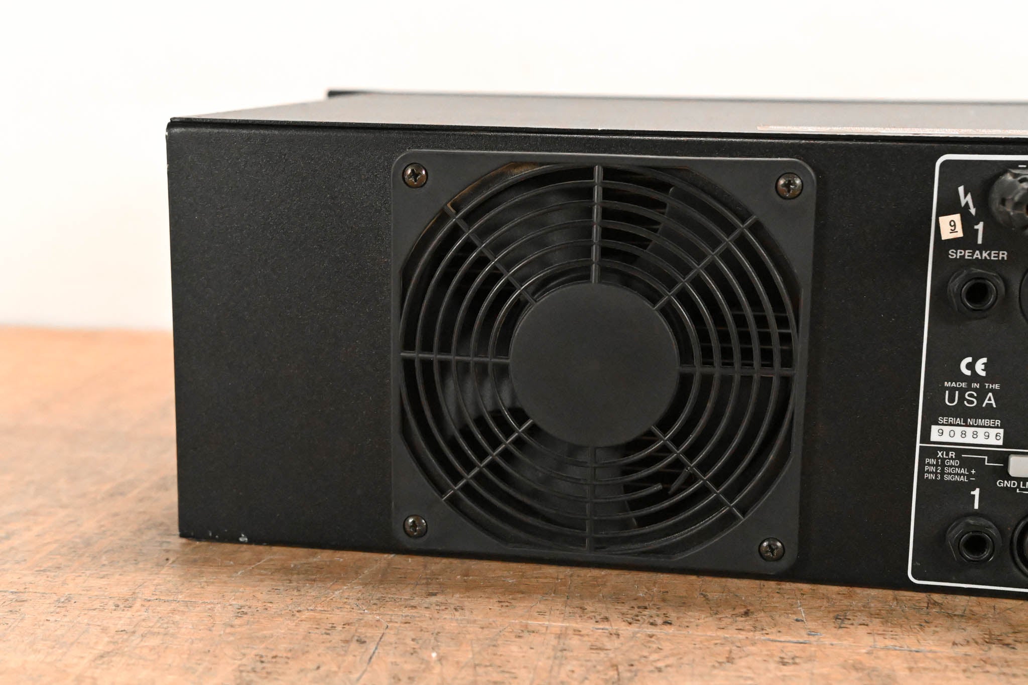 Carvin DCM2000 2-Channel Power Amplifier