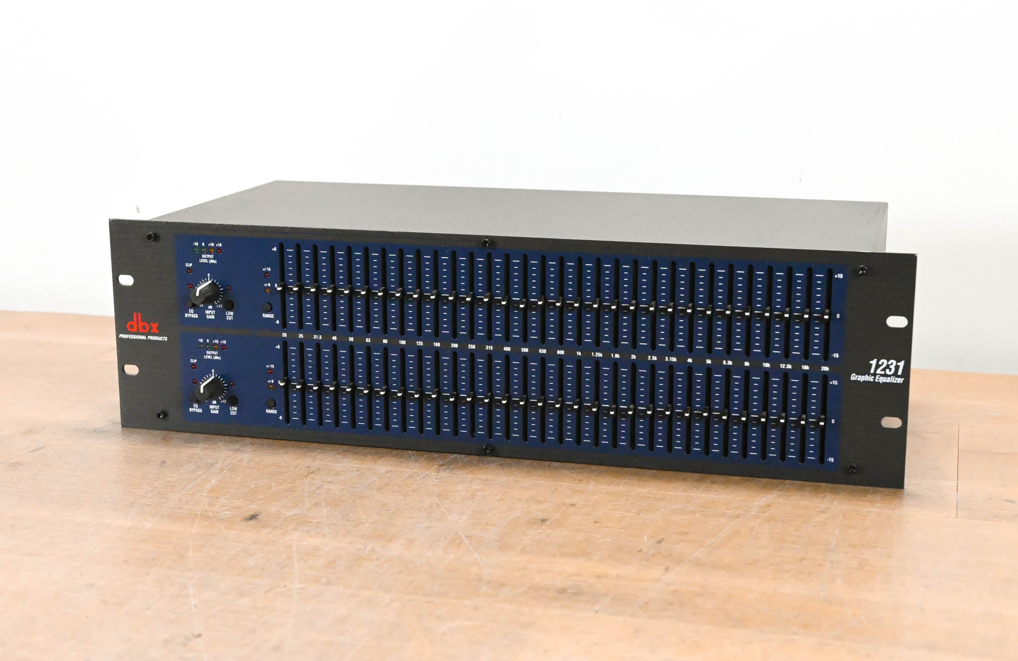 dbx 1231 Dual-Channel 31-Band Graphic Equalizer