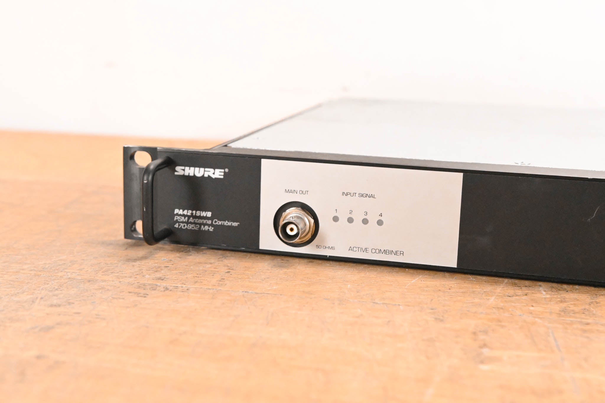 Shure PA421SWB 4-Port Antenna Combiner - 470-952 MHz