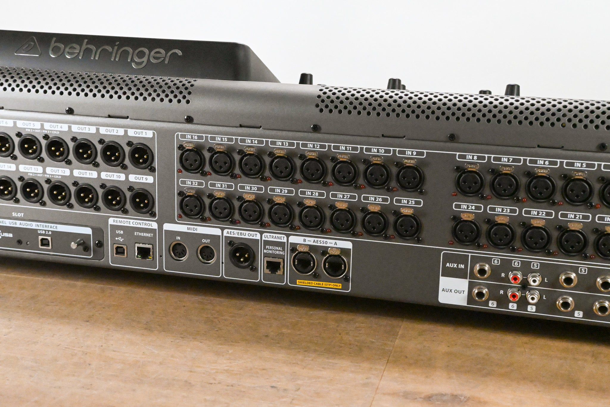 Behringer X32 40-Channel Digital Mixing Console