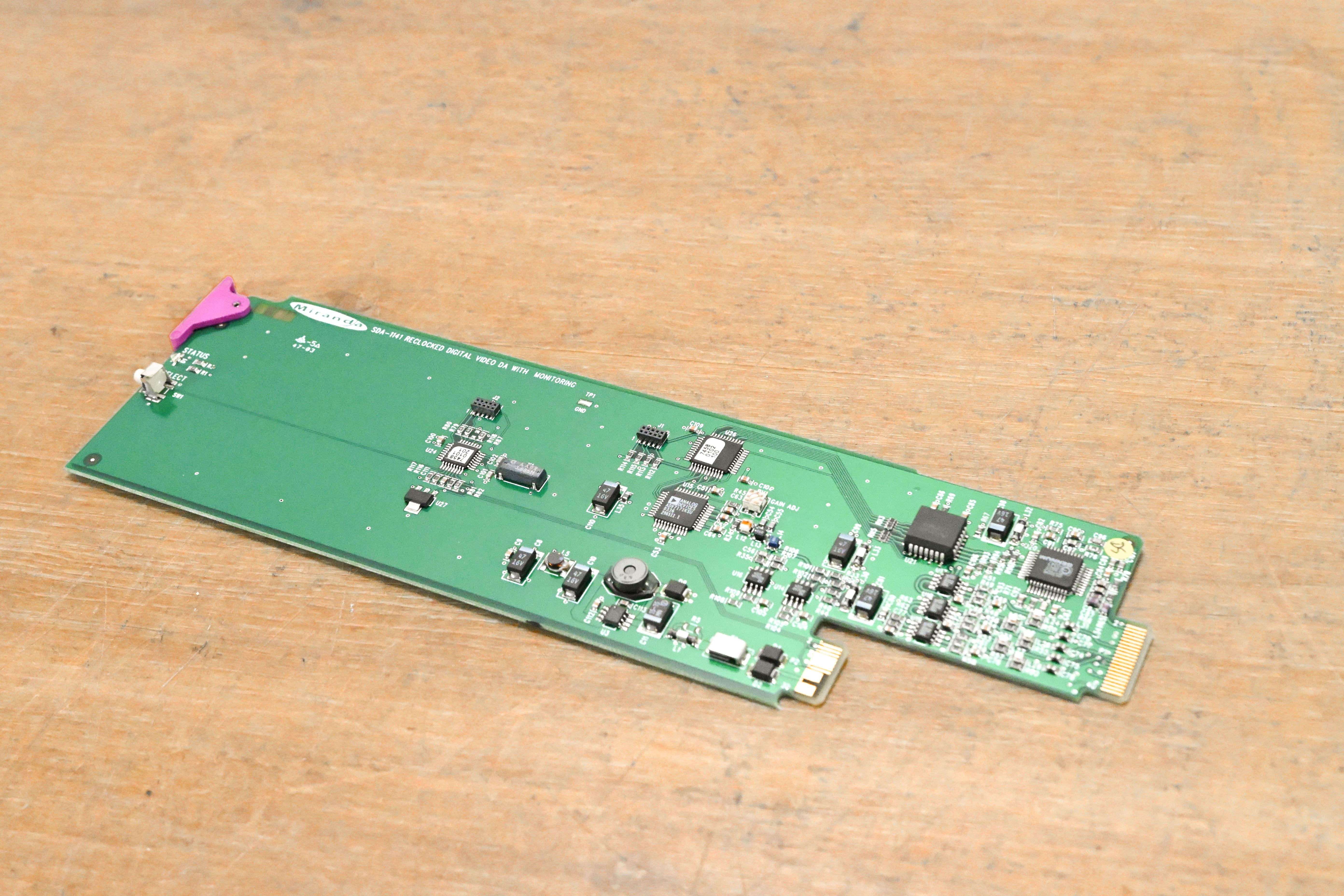 Miranda SDA-1141 Reclocked Digital Video DA with Monitoring Module