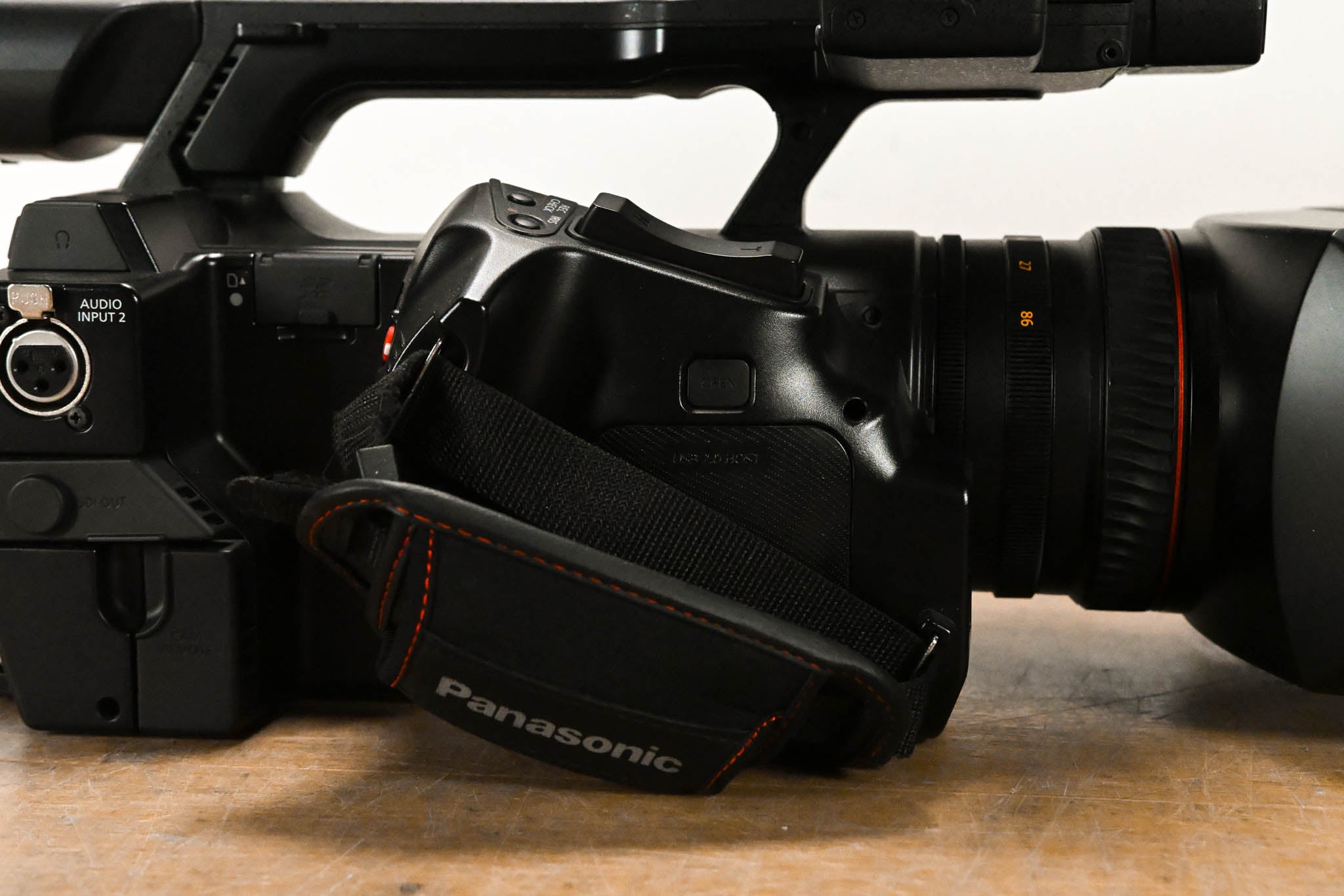 Panasonic AJ-PX230 P2HD 1080p60 AVC Ultra Camcorder