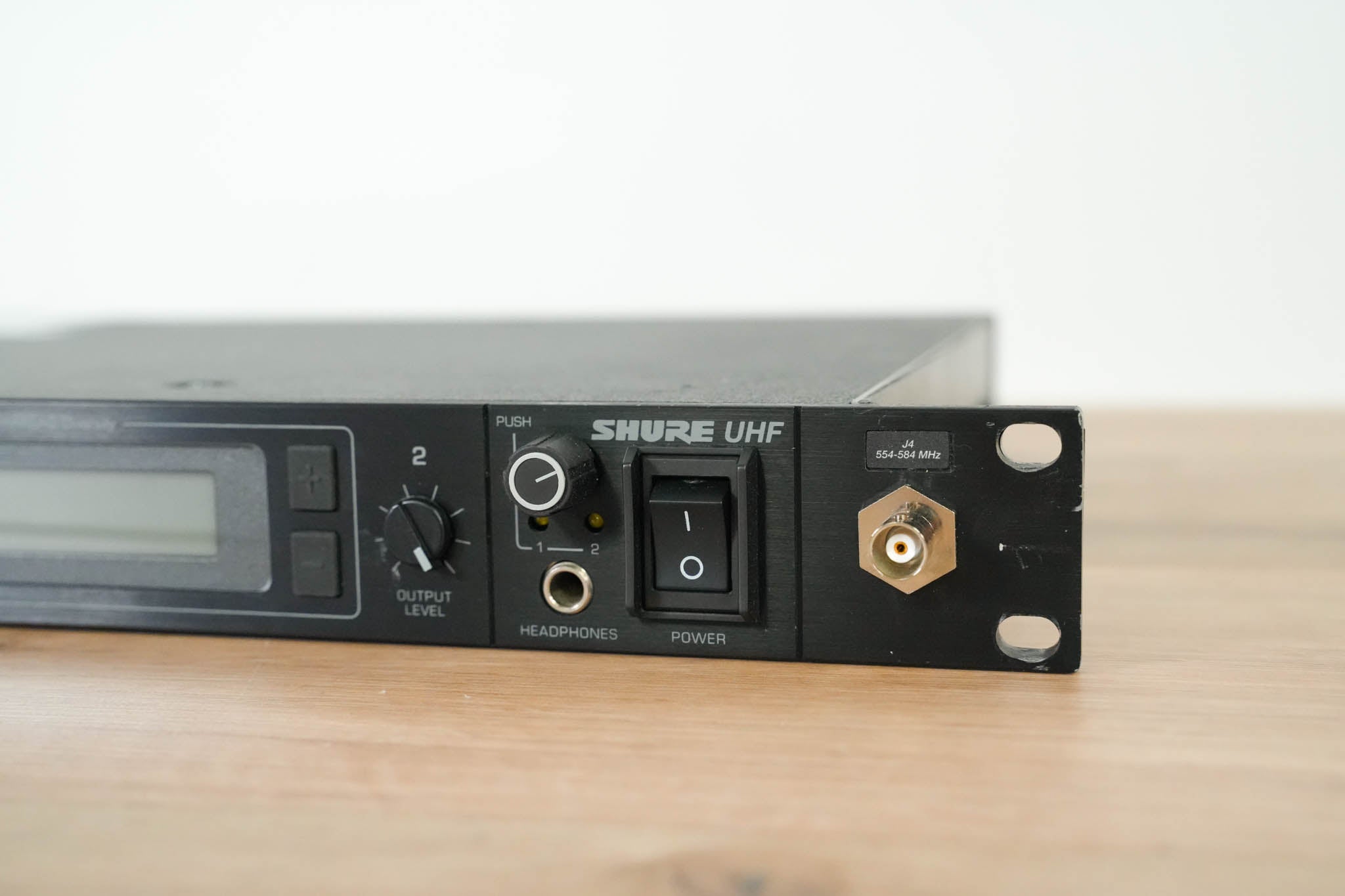 Shure U4D-J4 UHF Dual-Channel Wireless Receiver - J4 Band: 554-584 MHz