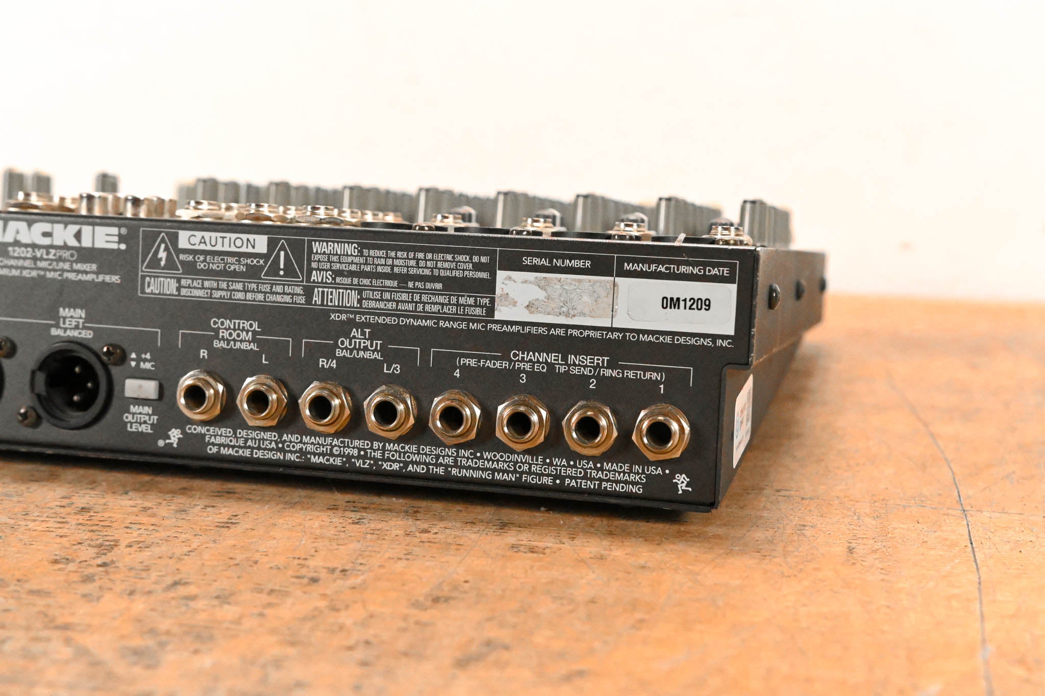 Mackie 1202-VLZ PRO 12-Channel Mic/Line Mixer