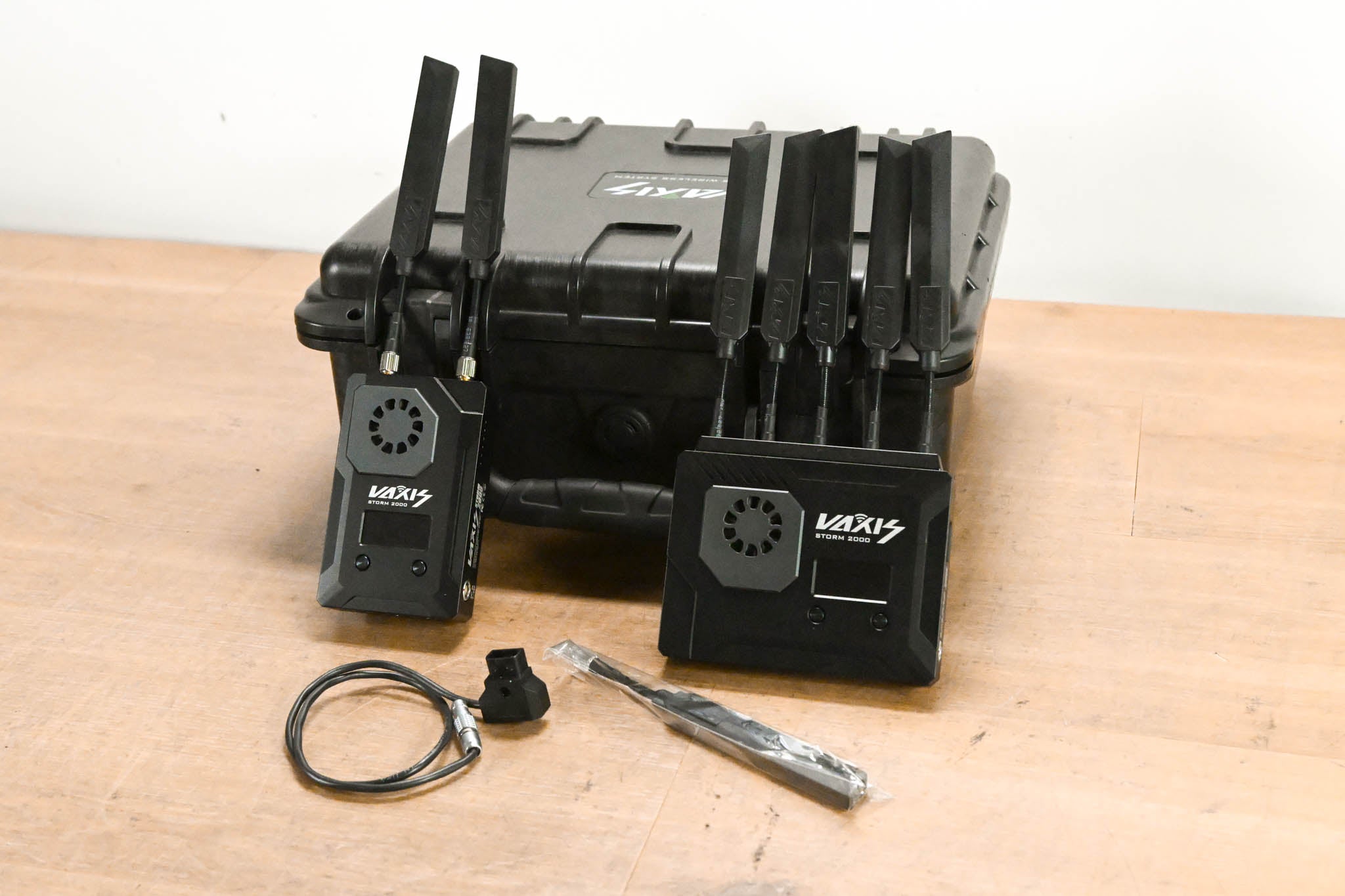 Vaxis Storm 2000 HDMI/SDI Wireless Transmission System (TX + RX)