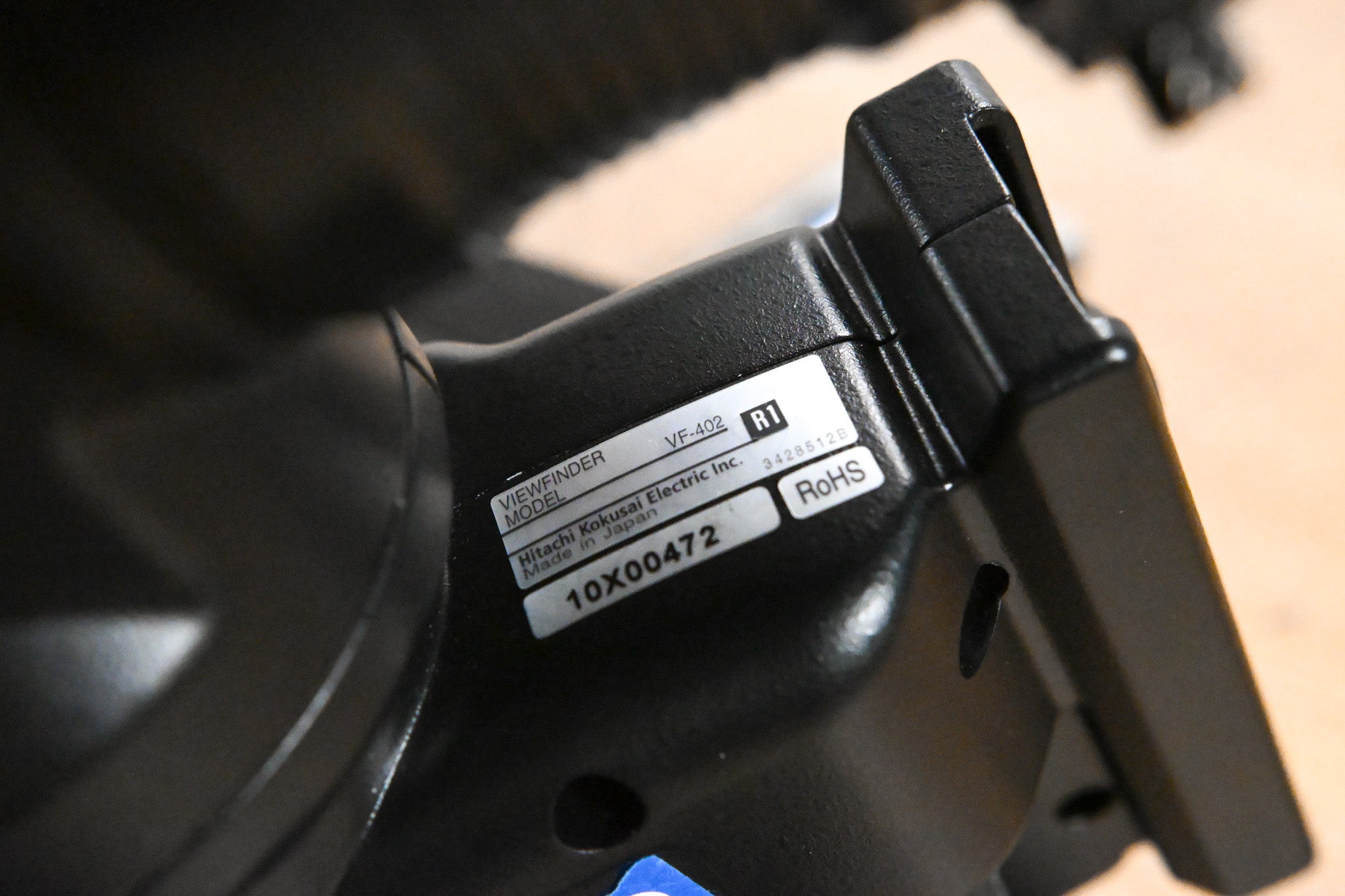 Hitachi VF-402 2″ B&W CRT ENG Viewfinder