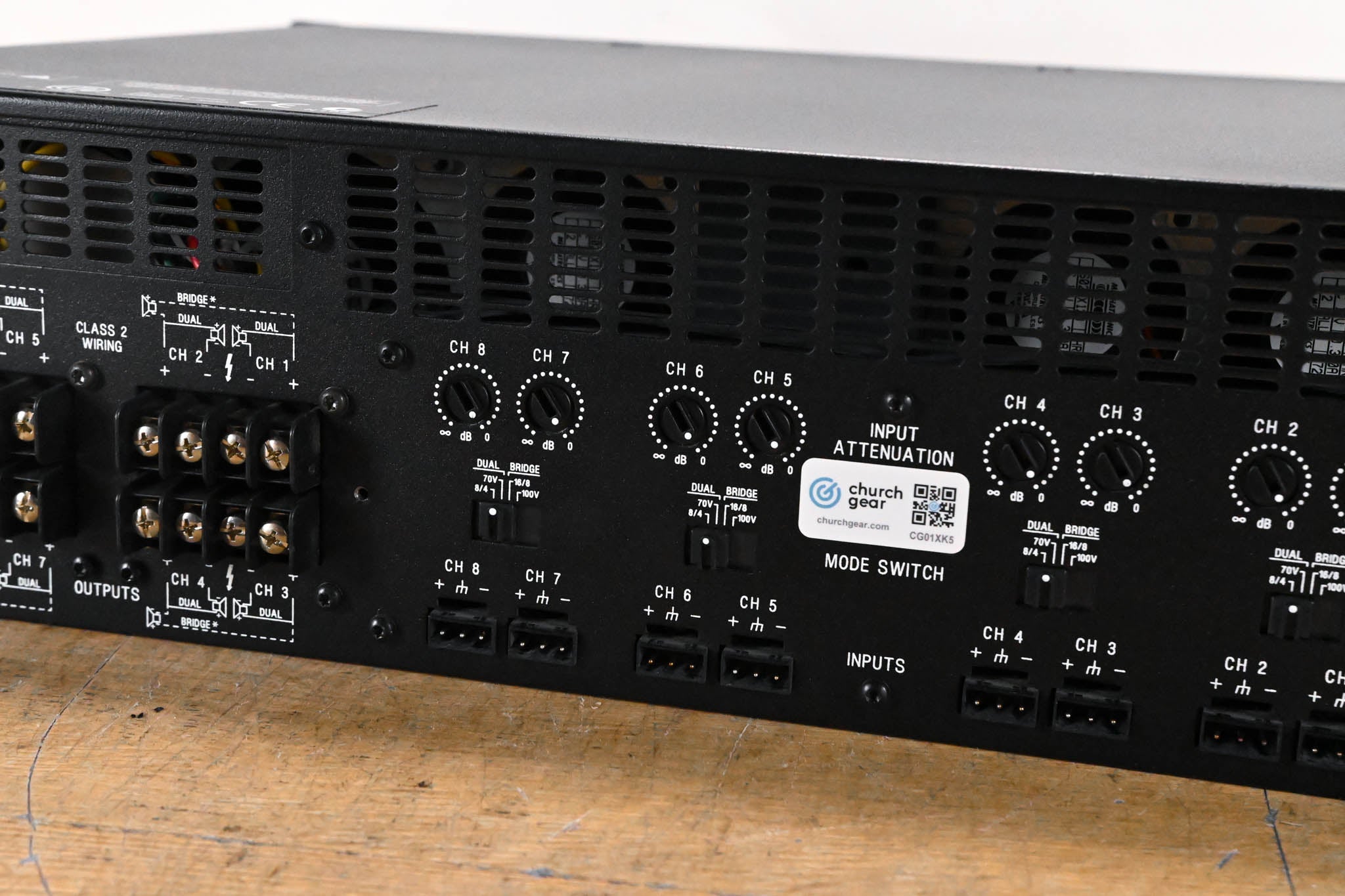 Crown CTs 8200 200W 8-Channel Power Amplifier