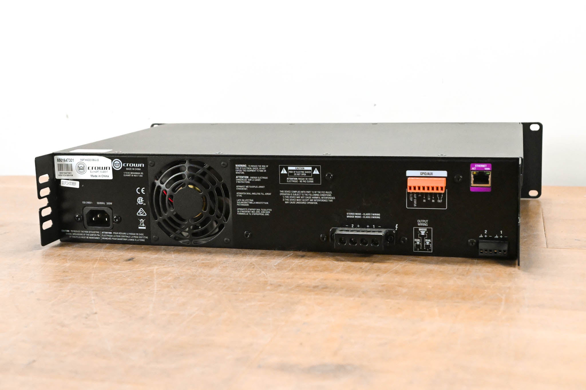 Crown CDi 2|300 2-Channel DriveCore Series Power Amplifier (300W)