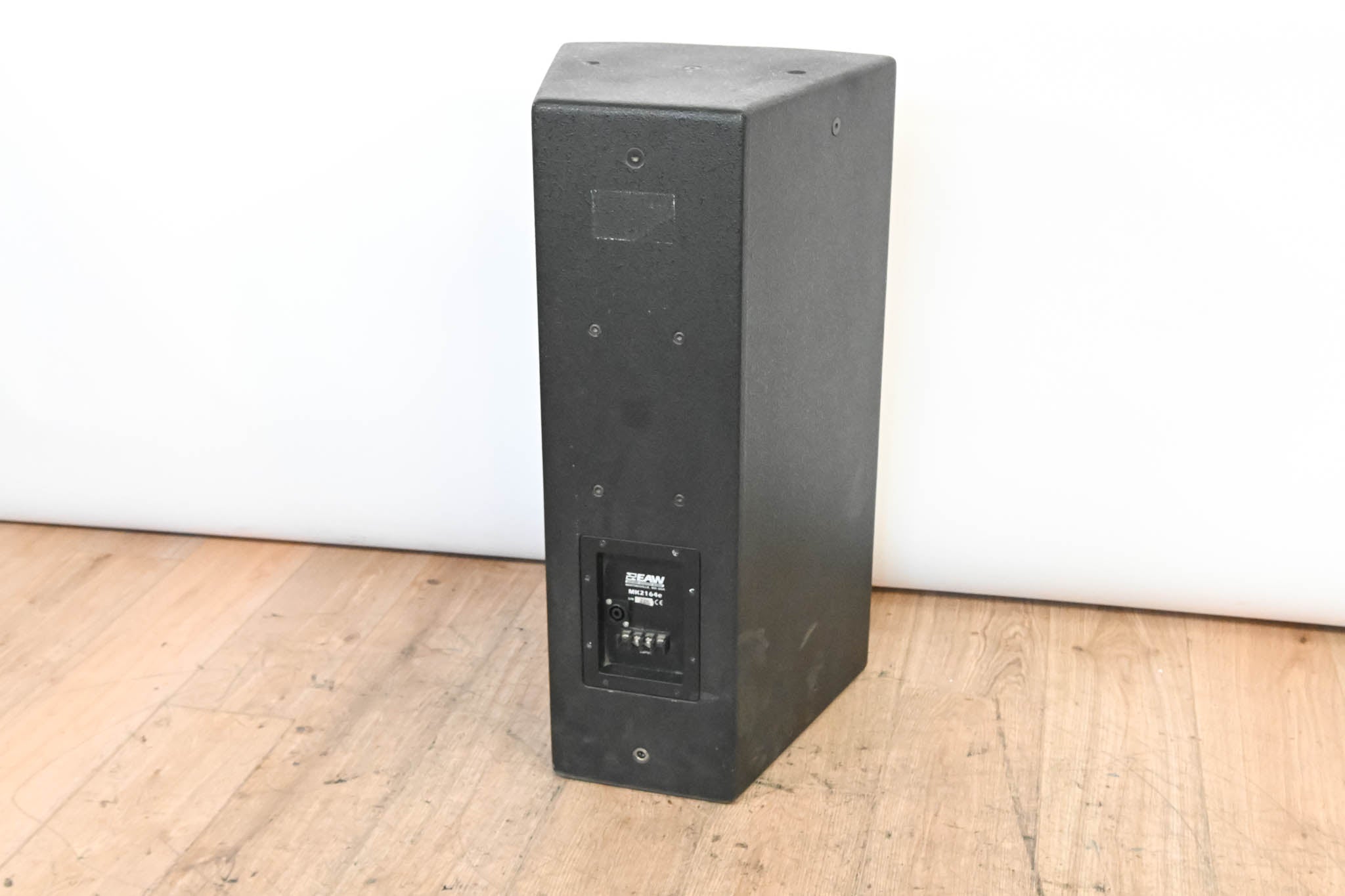 EAW MK2164e Passive 2-Way Full-Range Loudspeaker