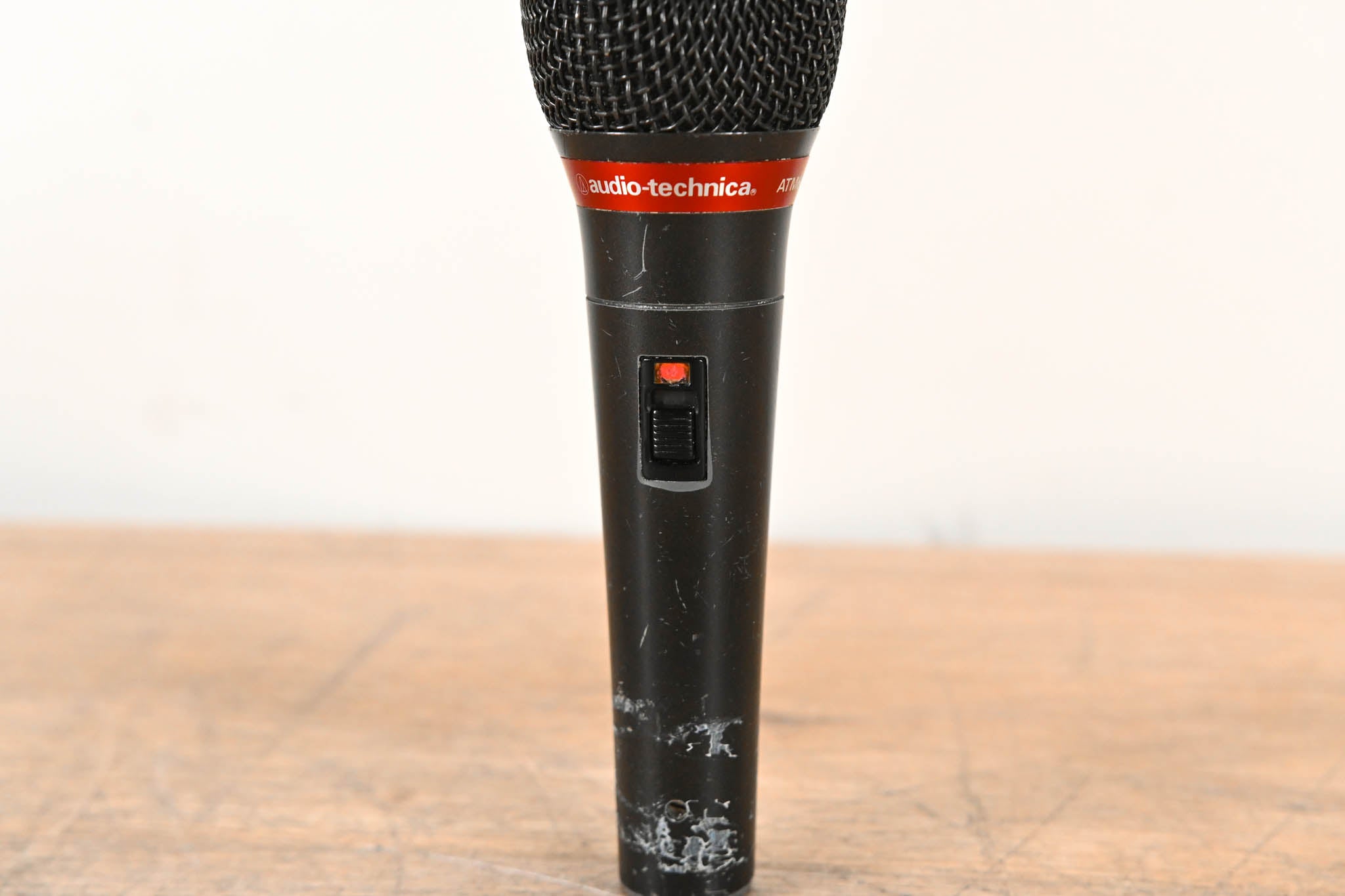 Audio-Technica ATM61HE/S Hypercardioid Dynamic Handheld Microphone