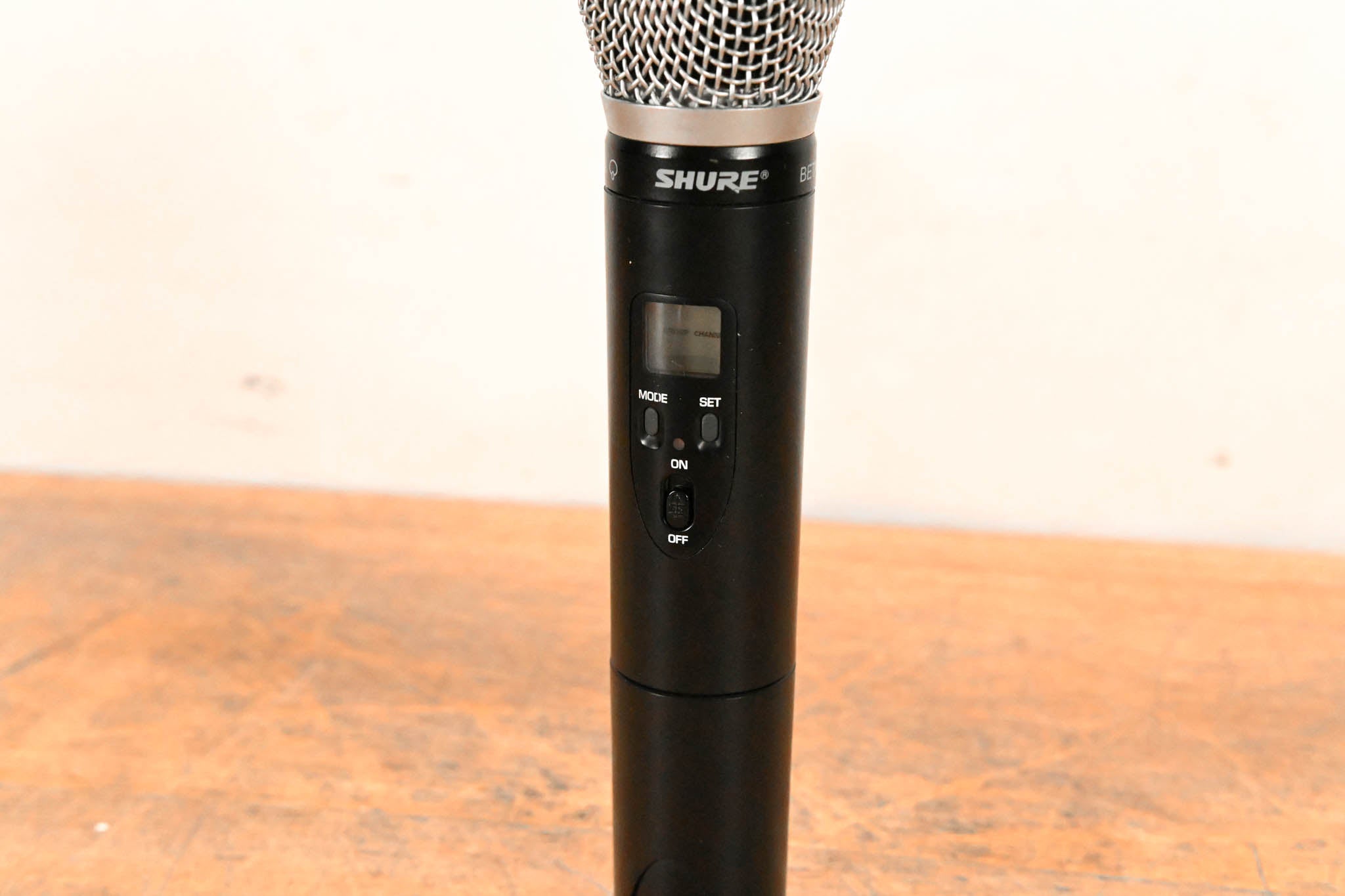 Shure ULX2/BETA87A Wireless Handheld Transmitter - J1 Band: 554-590 MHz