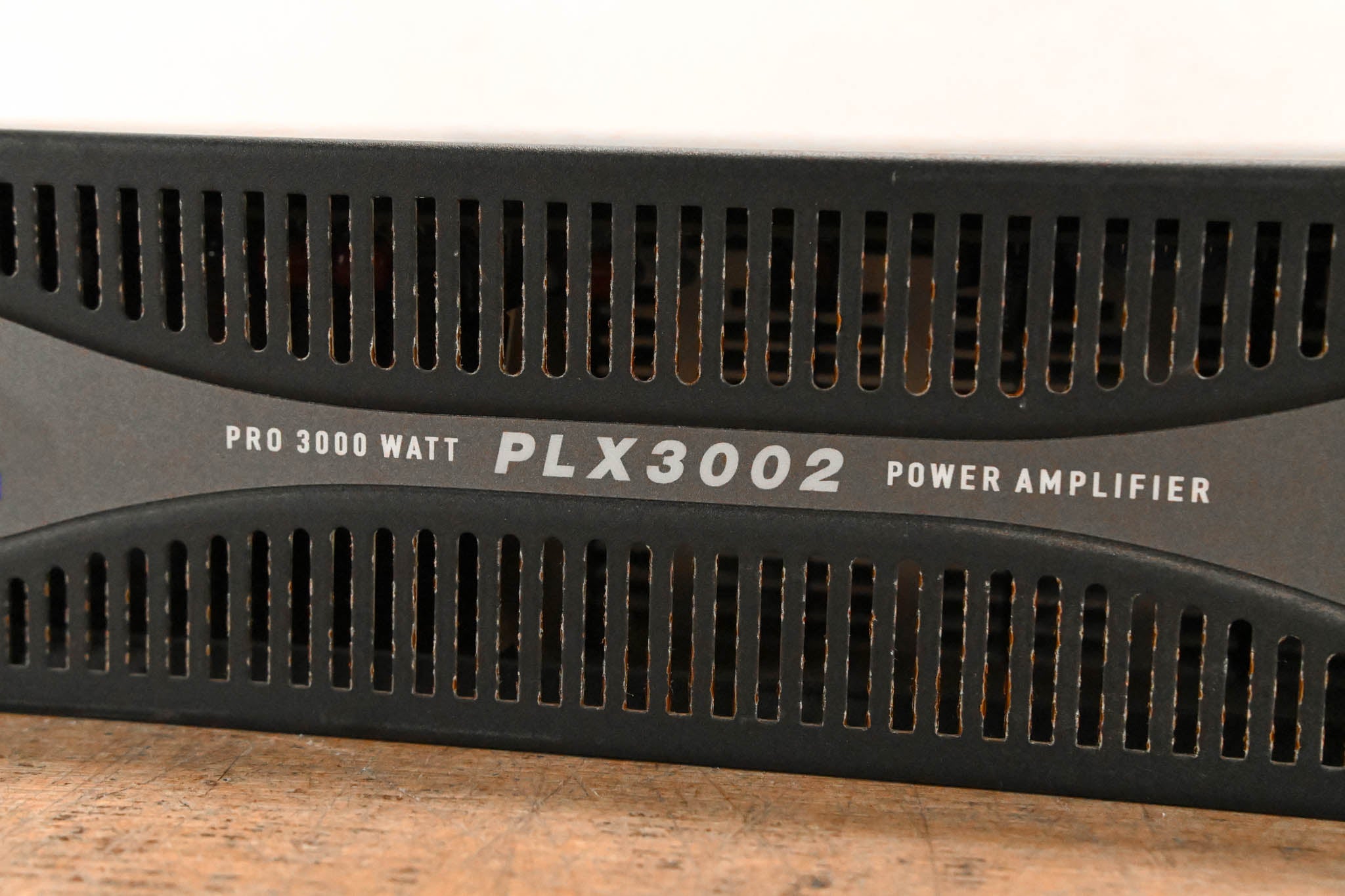 QSC PLX3002 2-Channel Power Amplifier