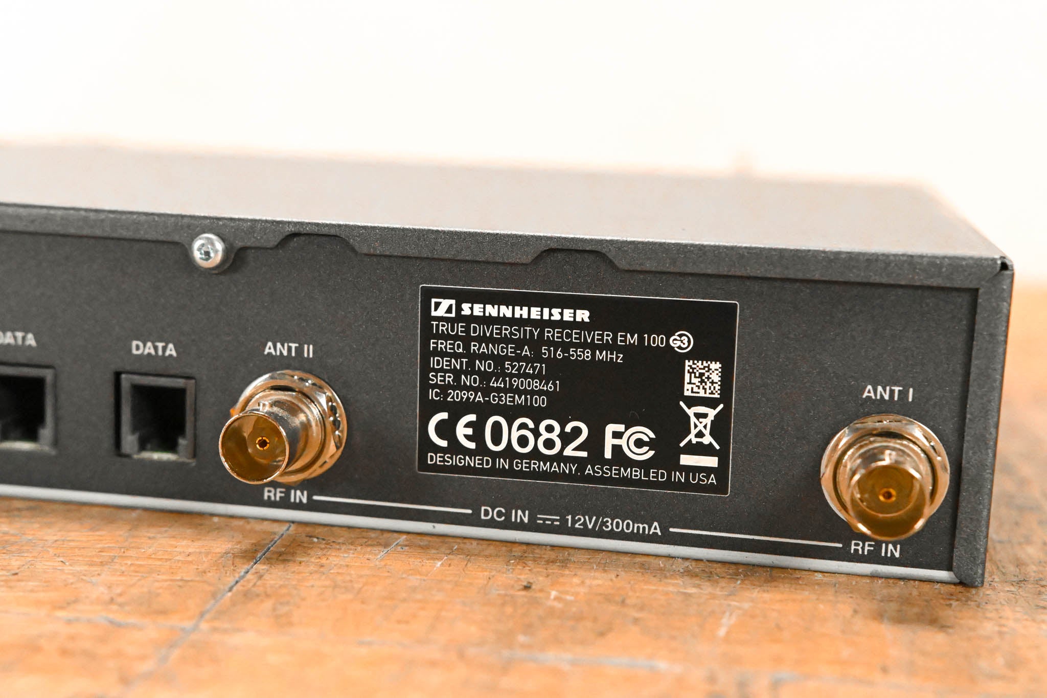 Sennheiser EM 100 G3 Wireless Receiver - A Range: 516-558 MHz