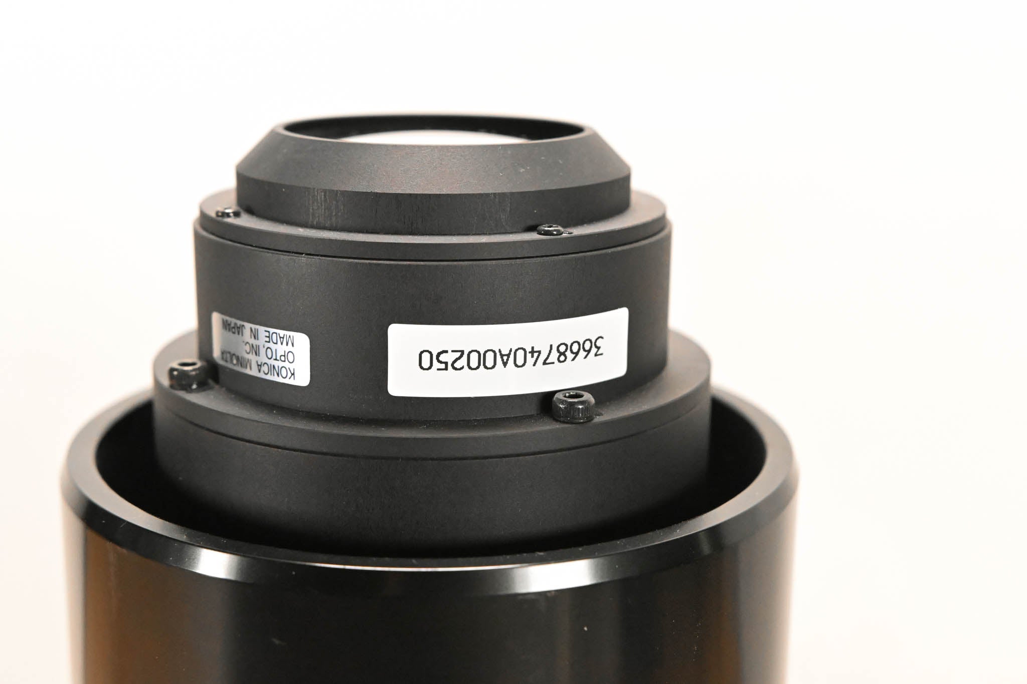 Konica Minolta SXGA+ 0.73:1 Projector Lens