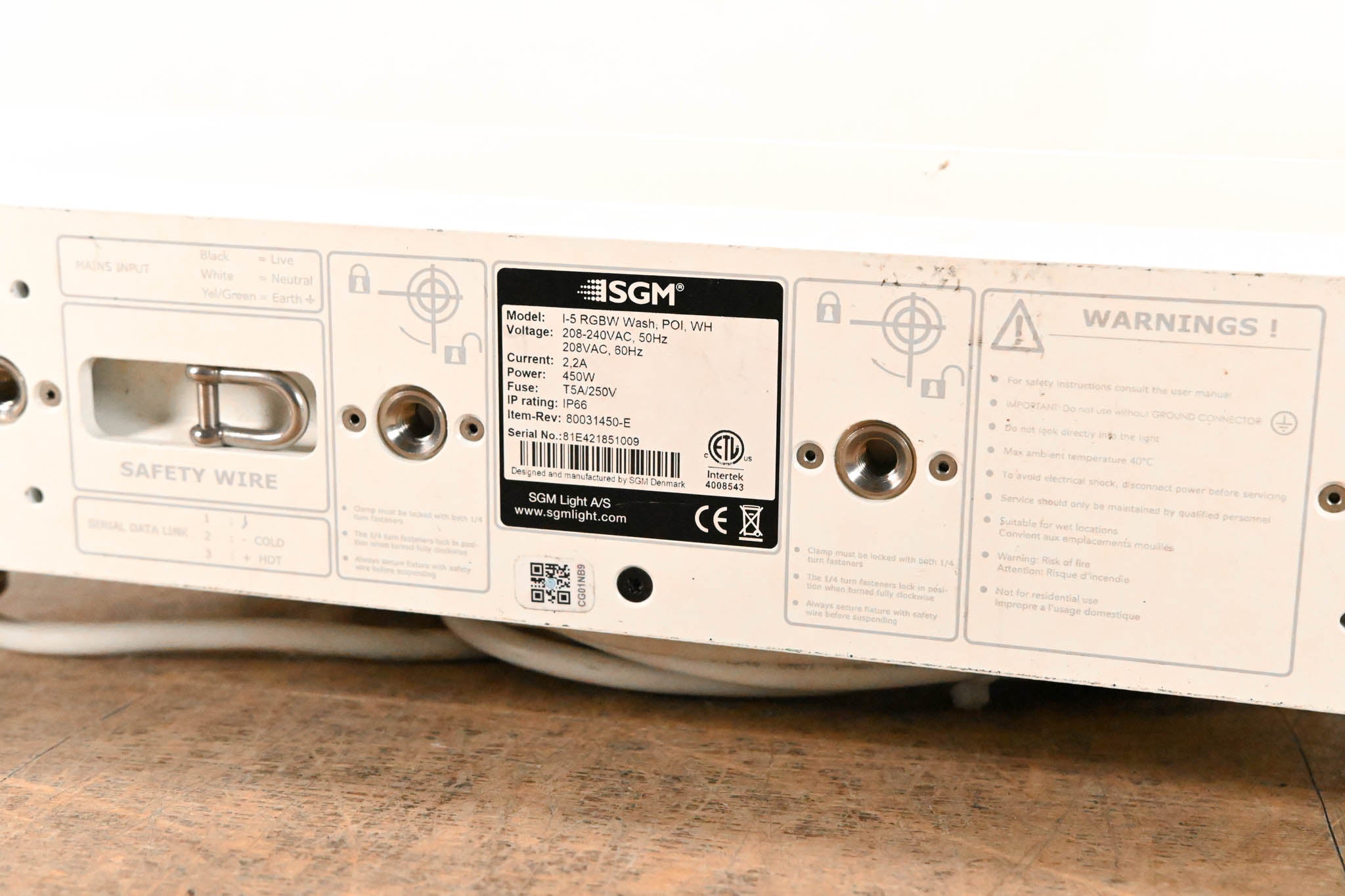 SGM i·5 RGBW POI Outdoor LED Wash Light